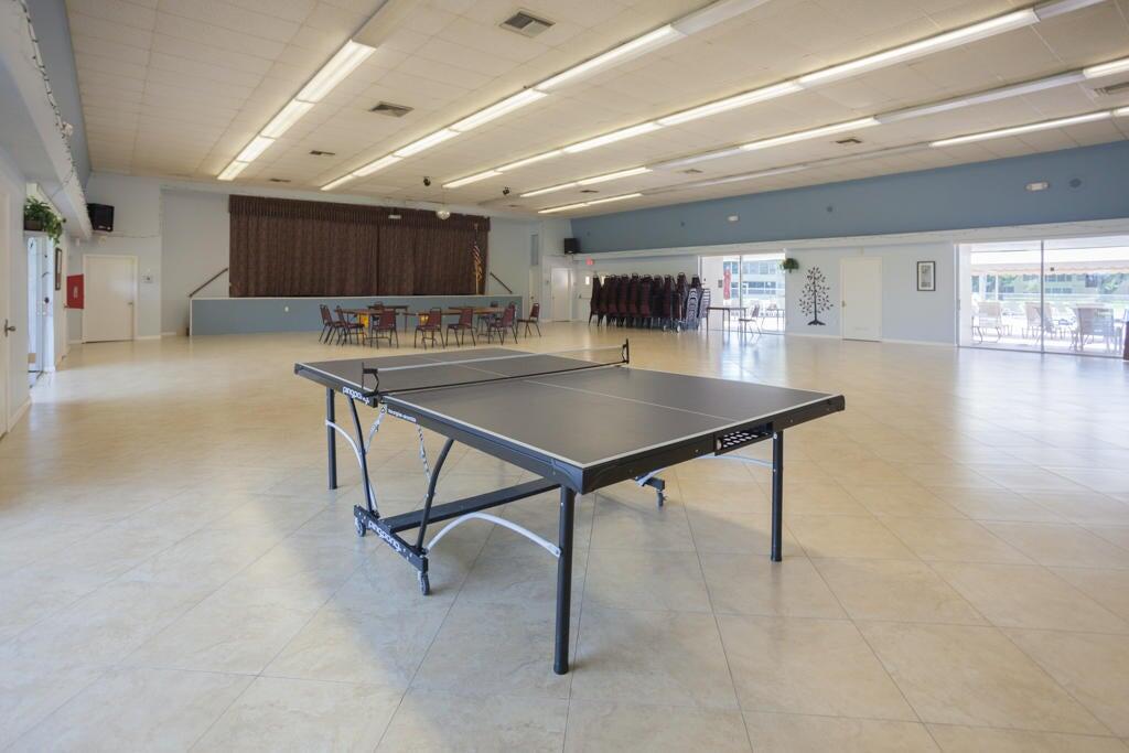 8 Willowbrook Lane 208