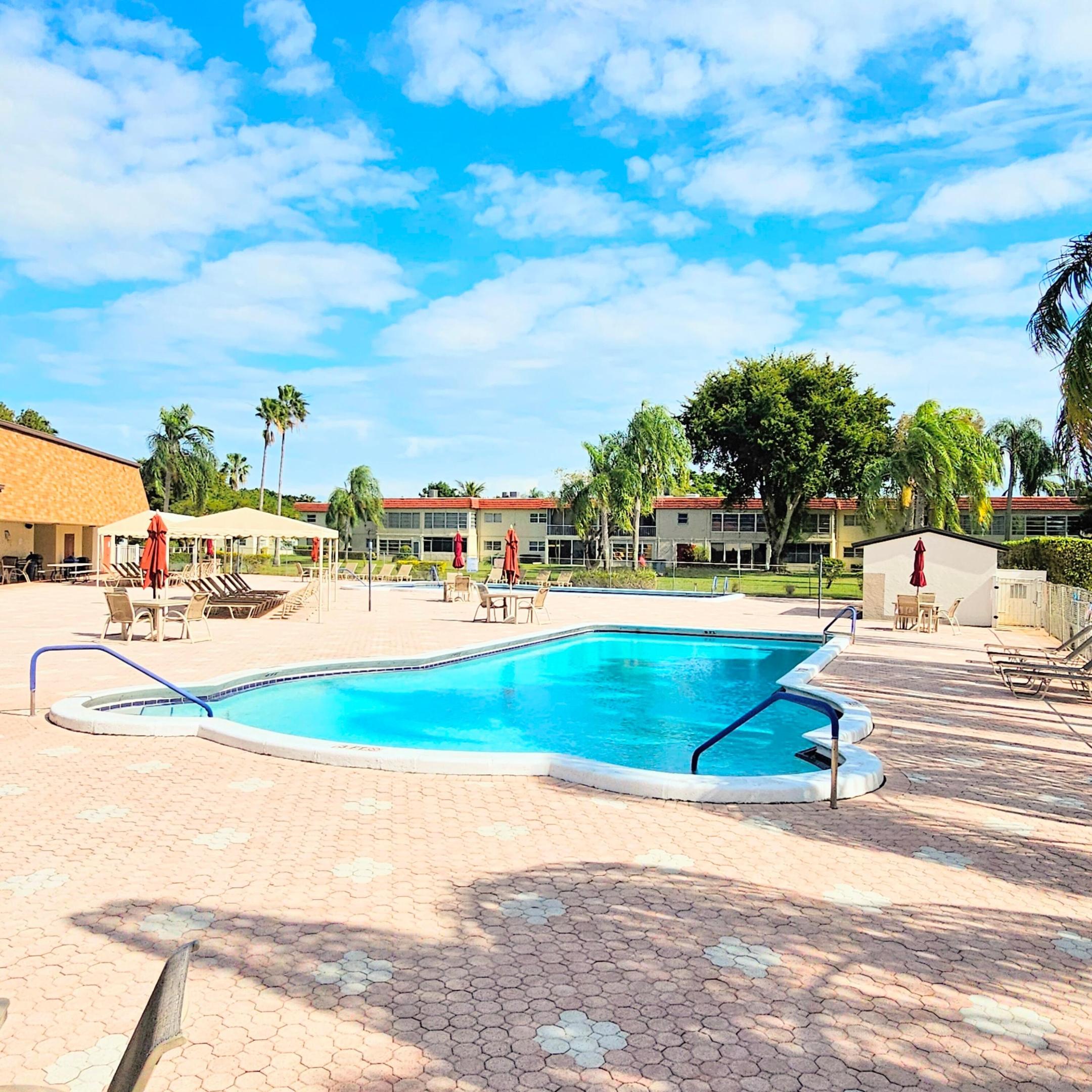 8 Willowbrook Lane 208