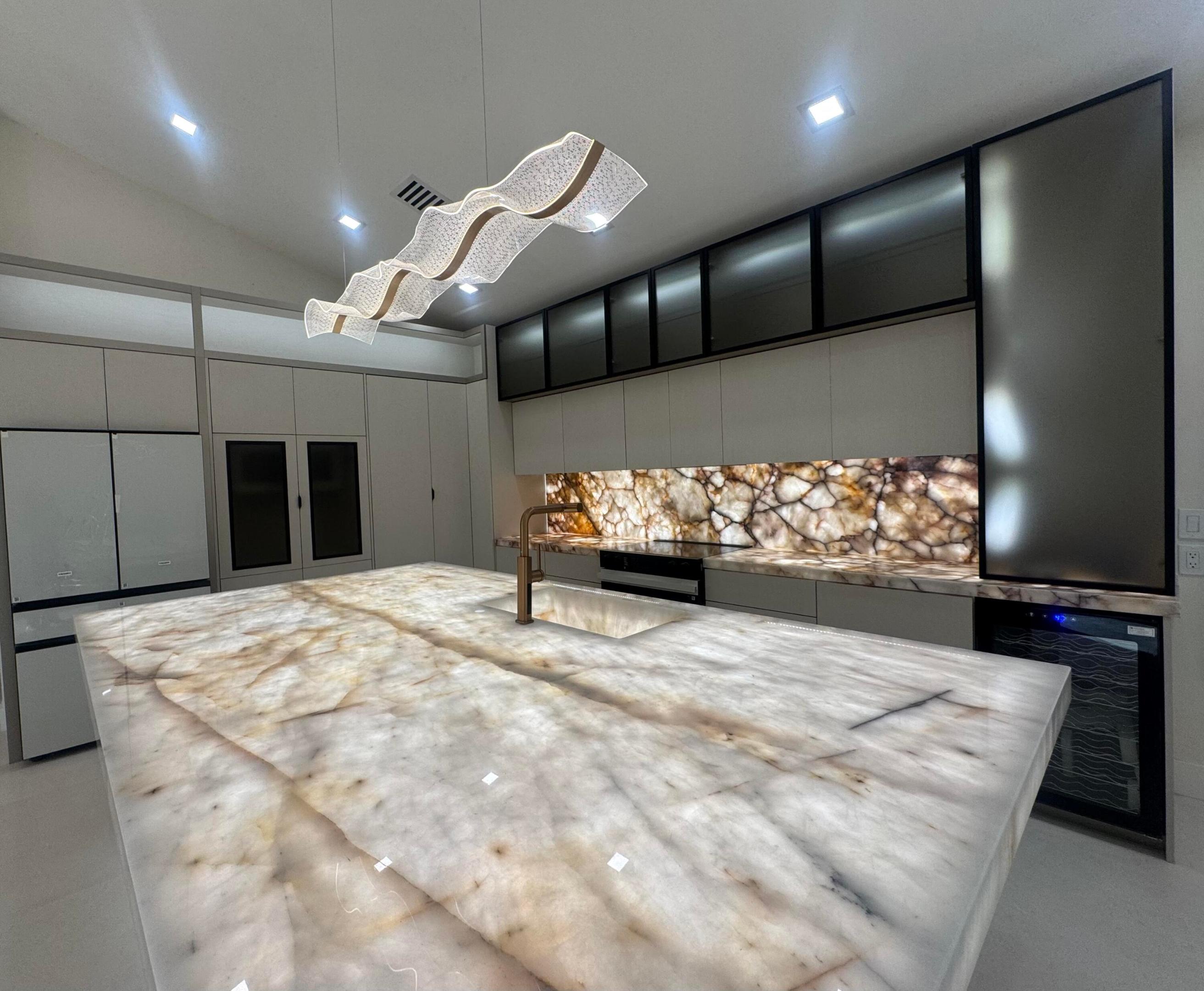 7686 La Corniche Circle