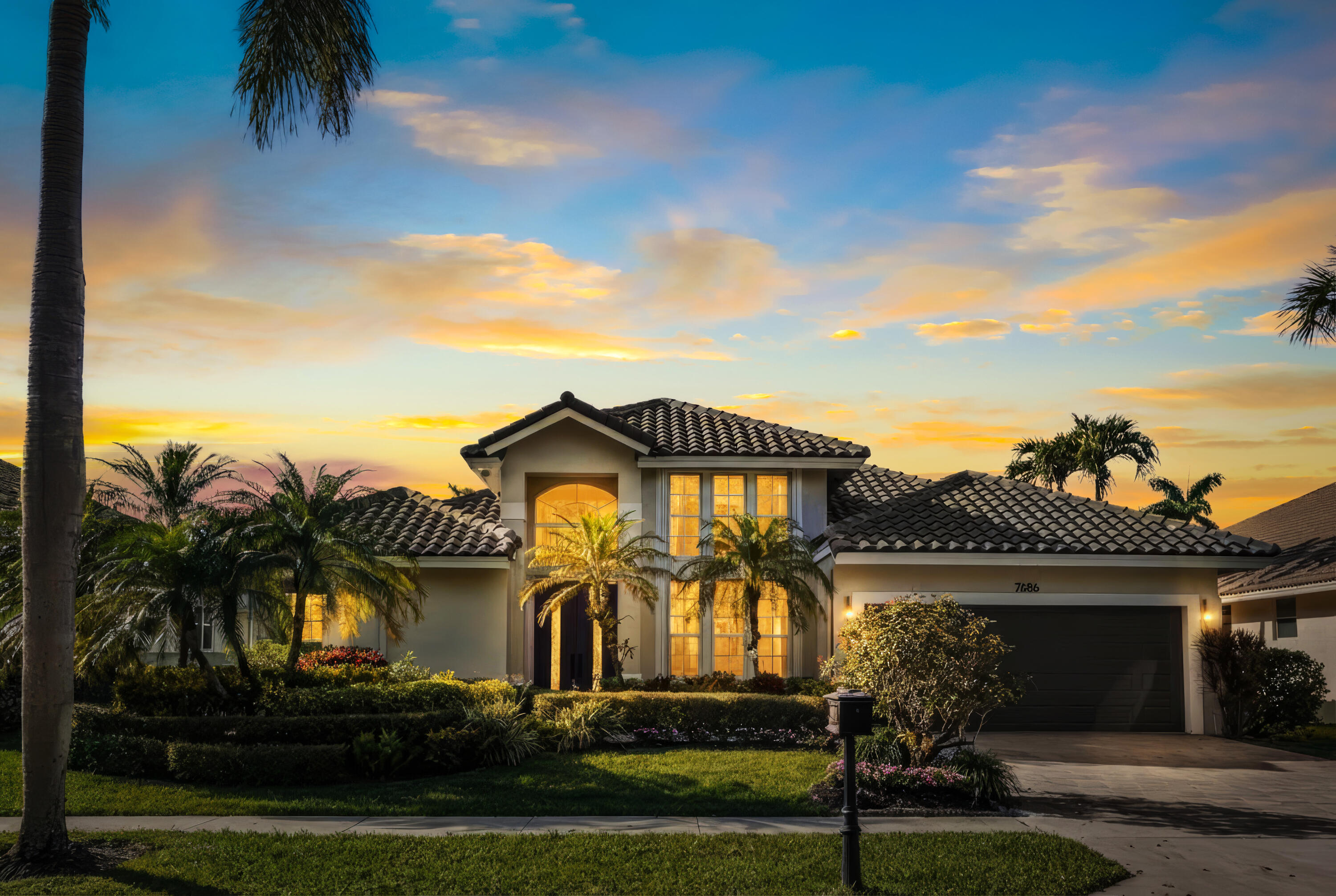 7686 La Corniche Circle