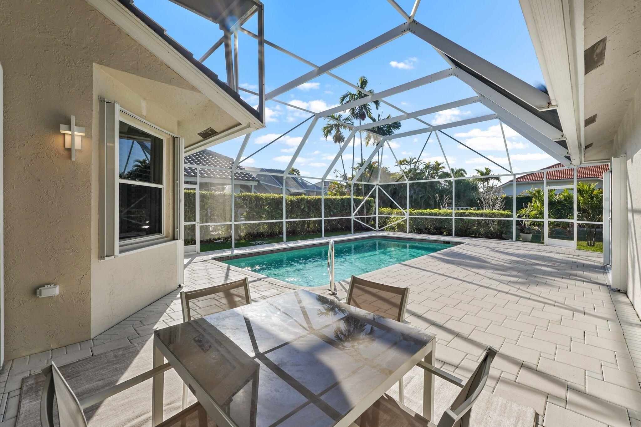7686 La Corniche Circle