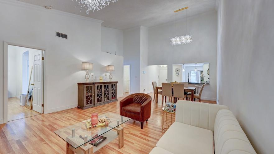 6660 Canary Palm Circle