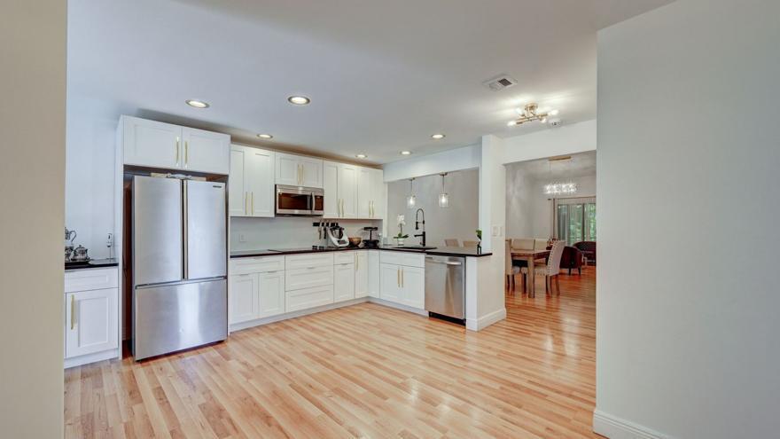 6660 Canary Palm Circle