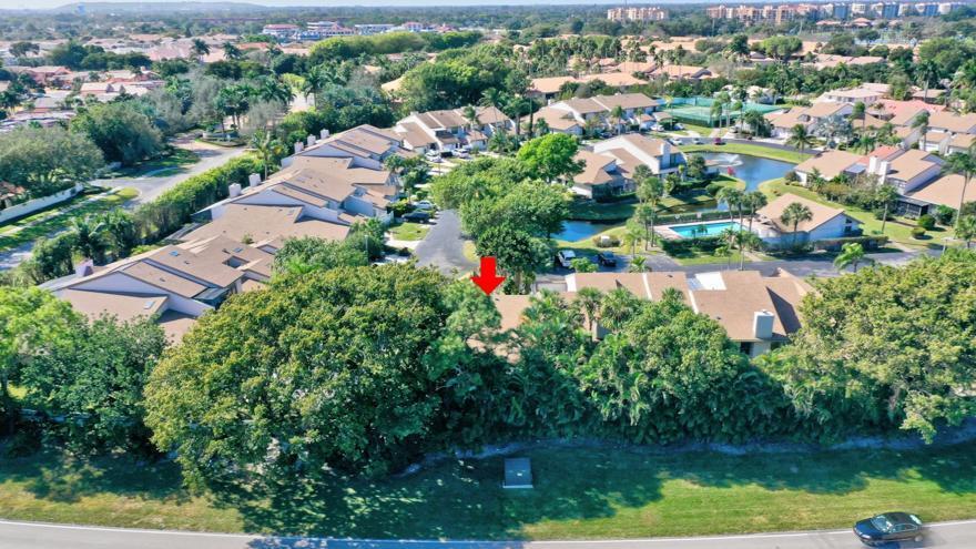 6660 Canary Palm Circle