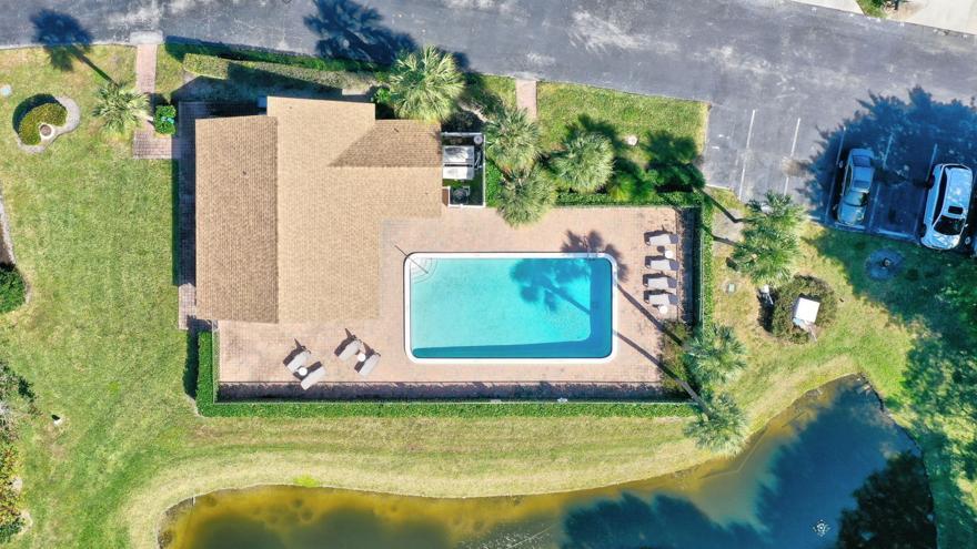 6660 Canary Palm Circle