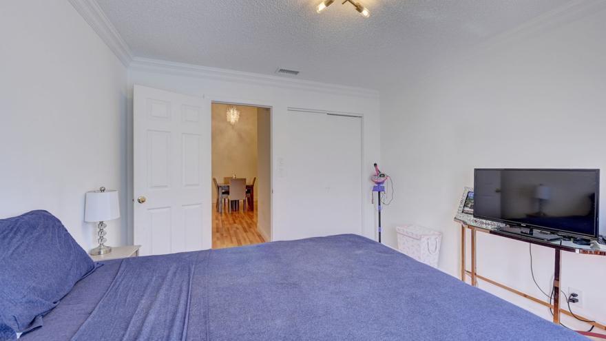 6660 Canary Palm Circle