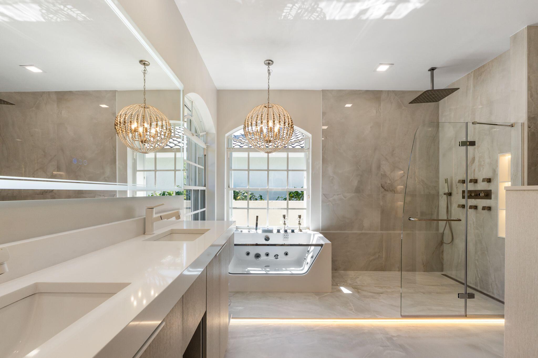 7686 La Corniche Circle