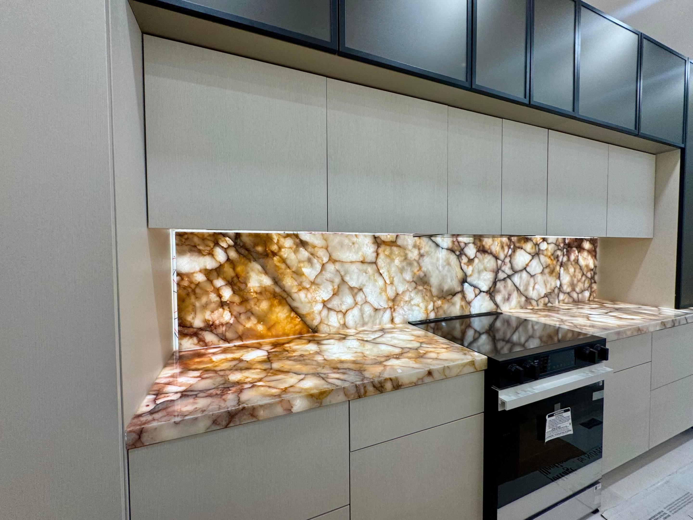 7686 La Corniche Circle