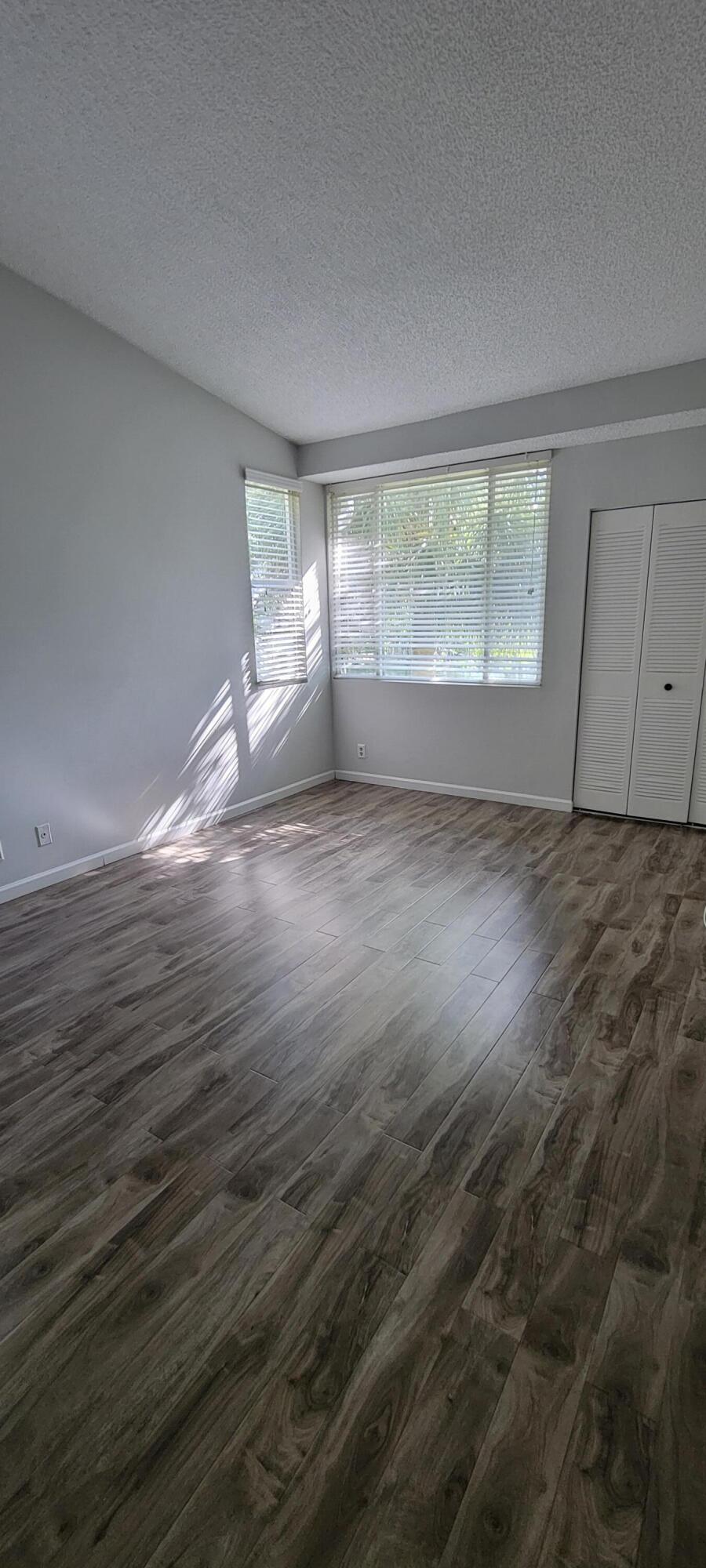 611 Lyons Road 8202