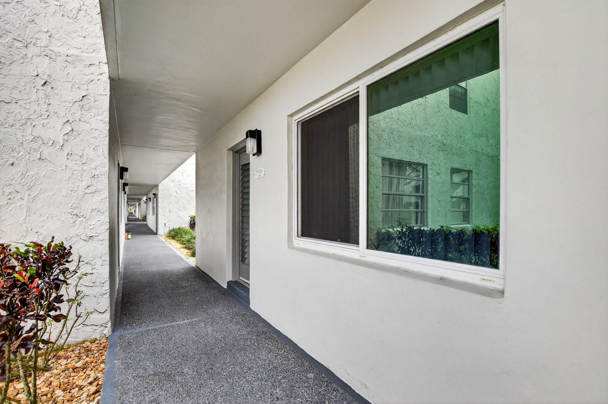 549 Flanders L 549 L