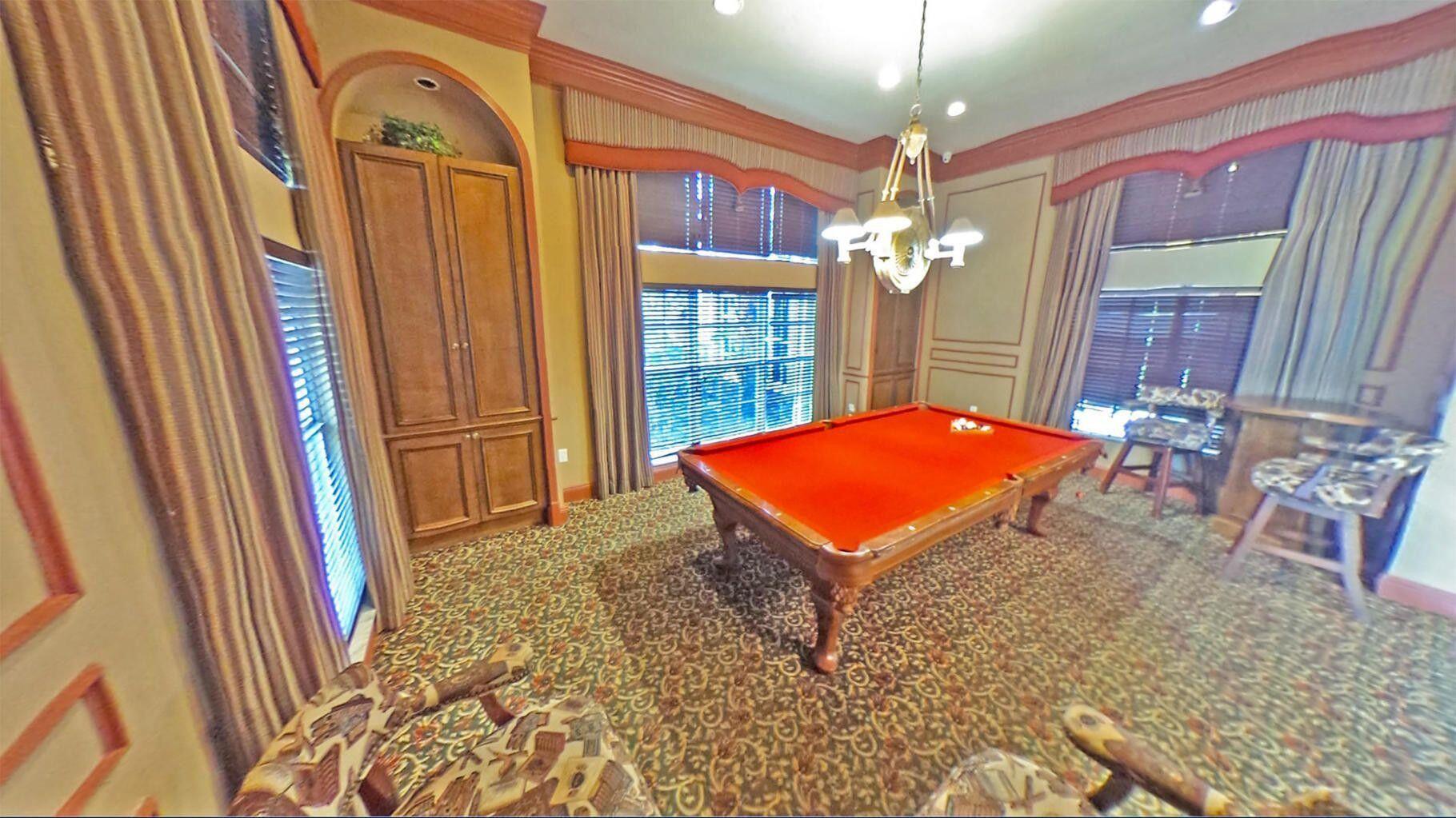 1000 Scotia Drive 504