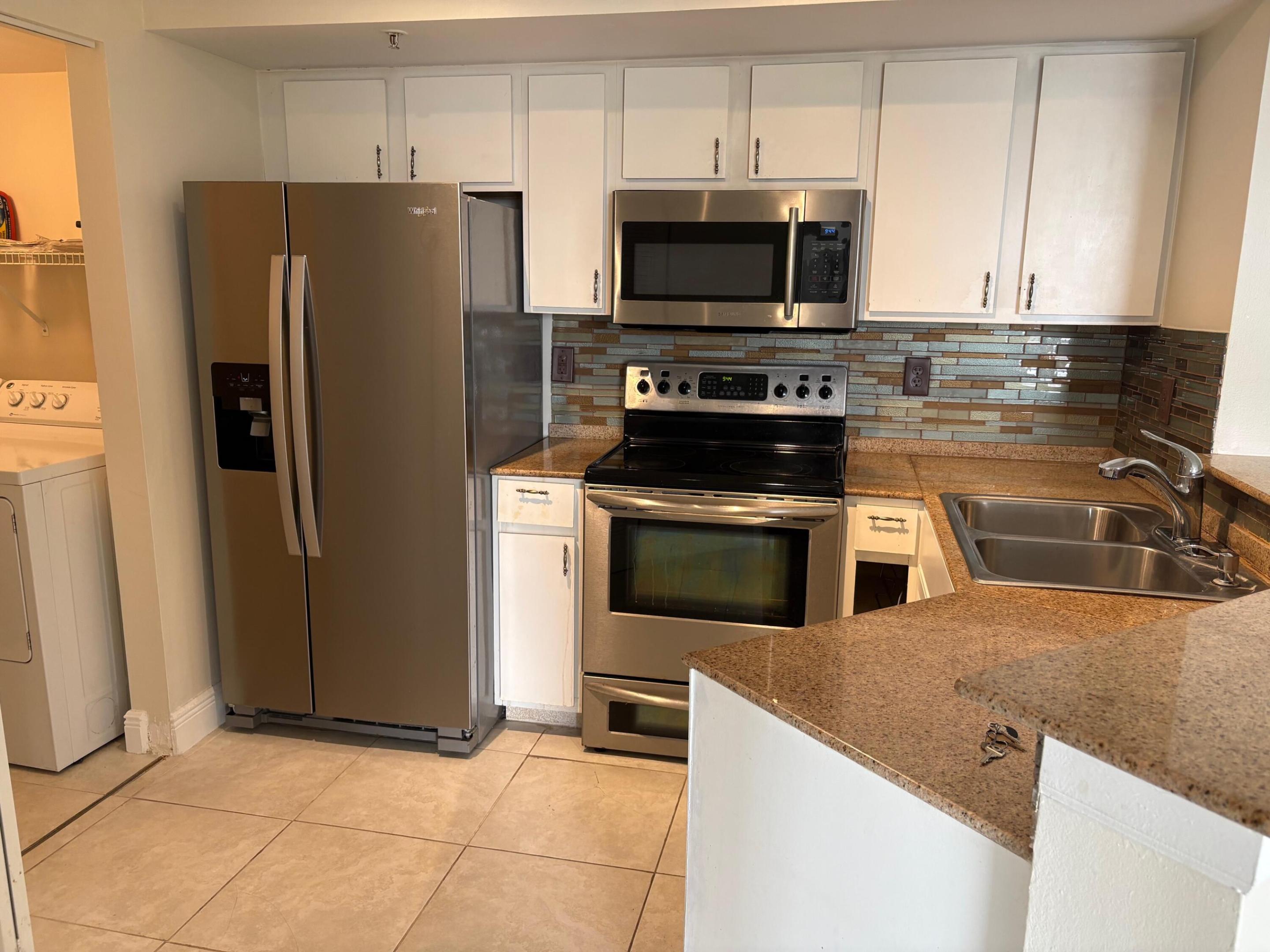 1000 Scotia Drive 504