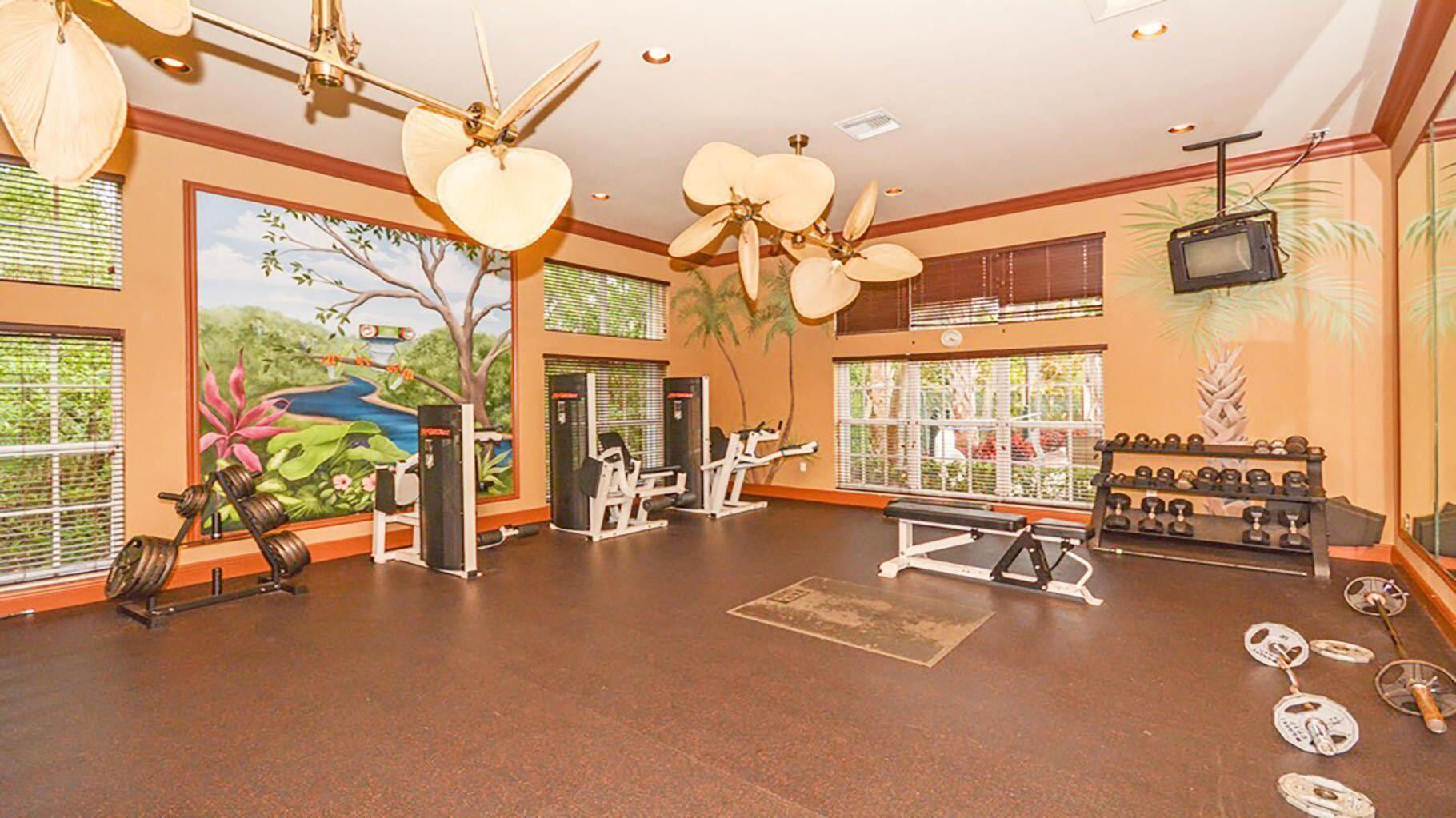 1000 Scotia Drive 504