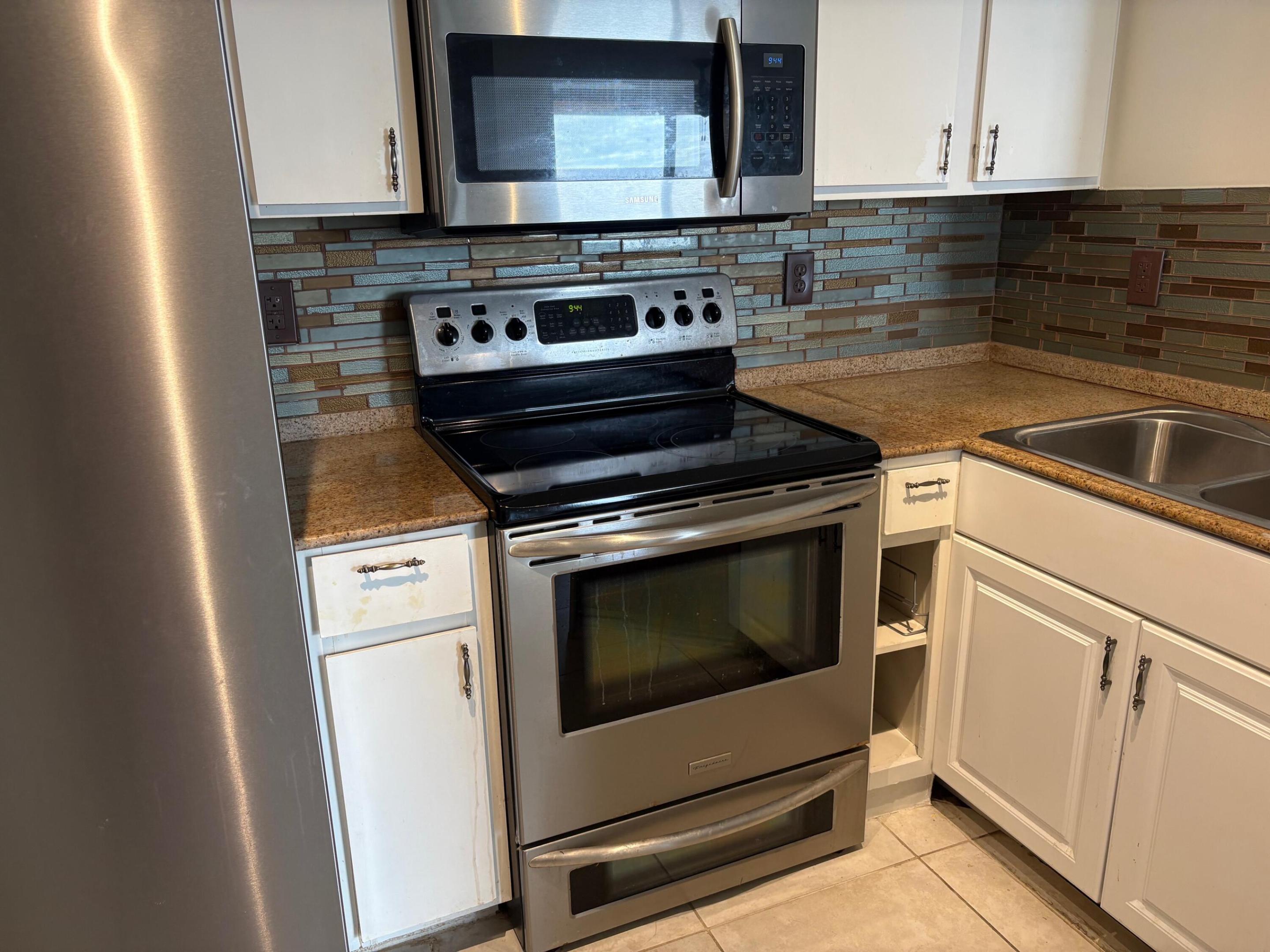 1000 Scotia Drive 504