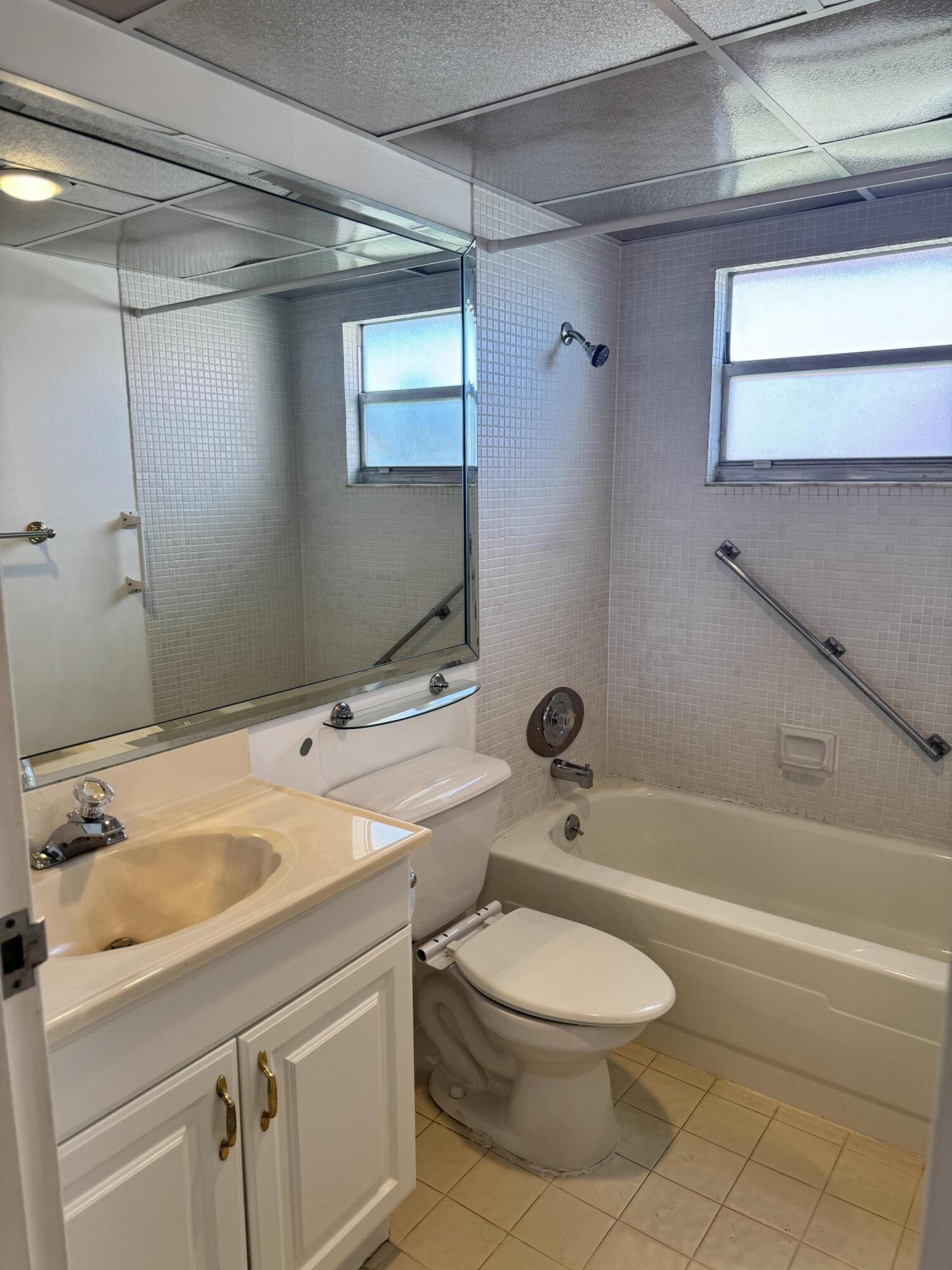 277 Seville L