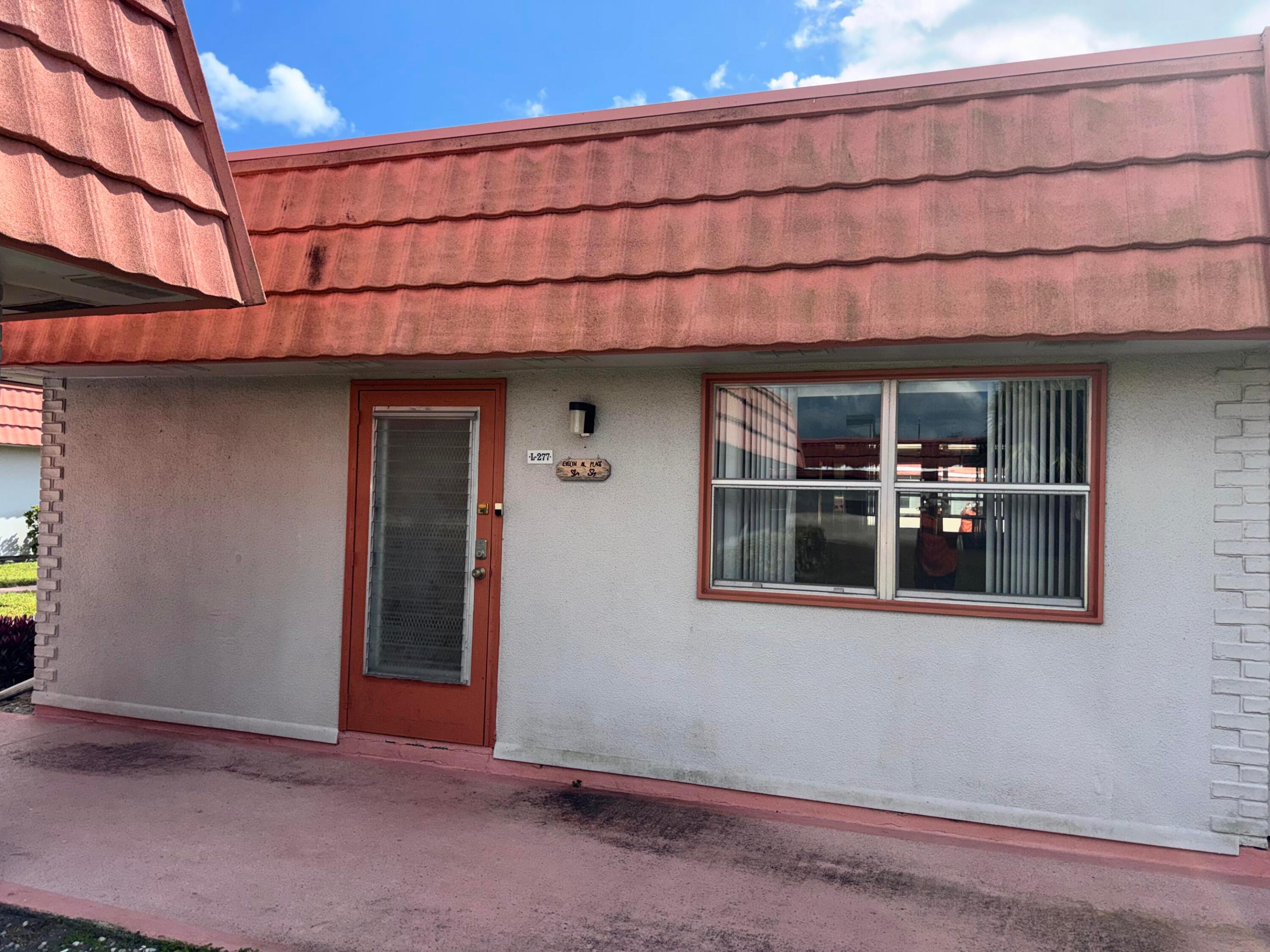 277 Seville L