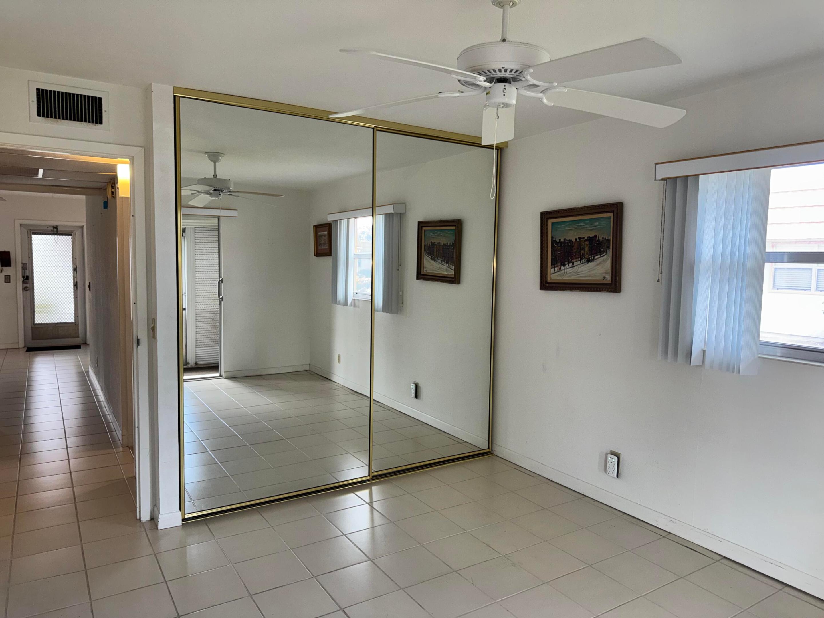 277 Seville L