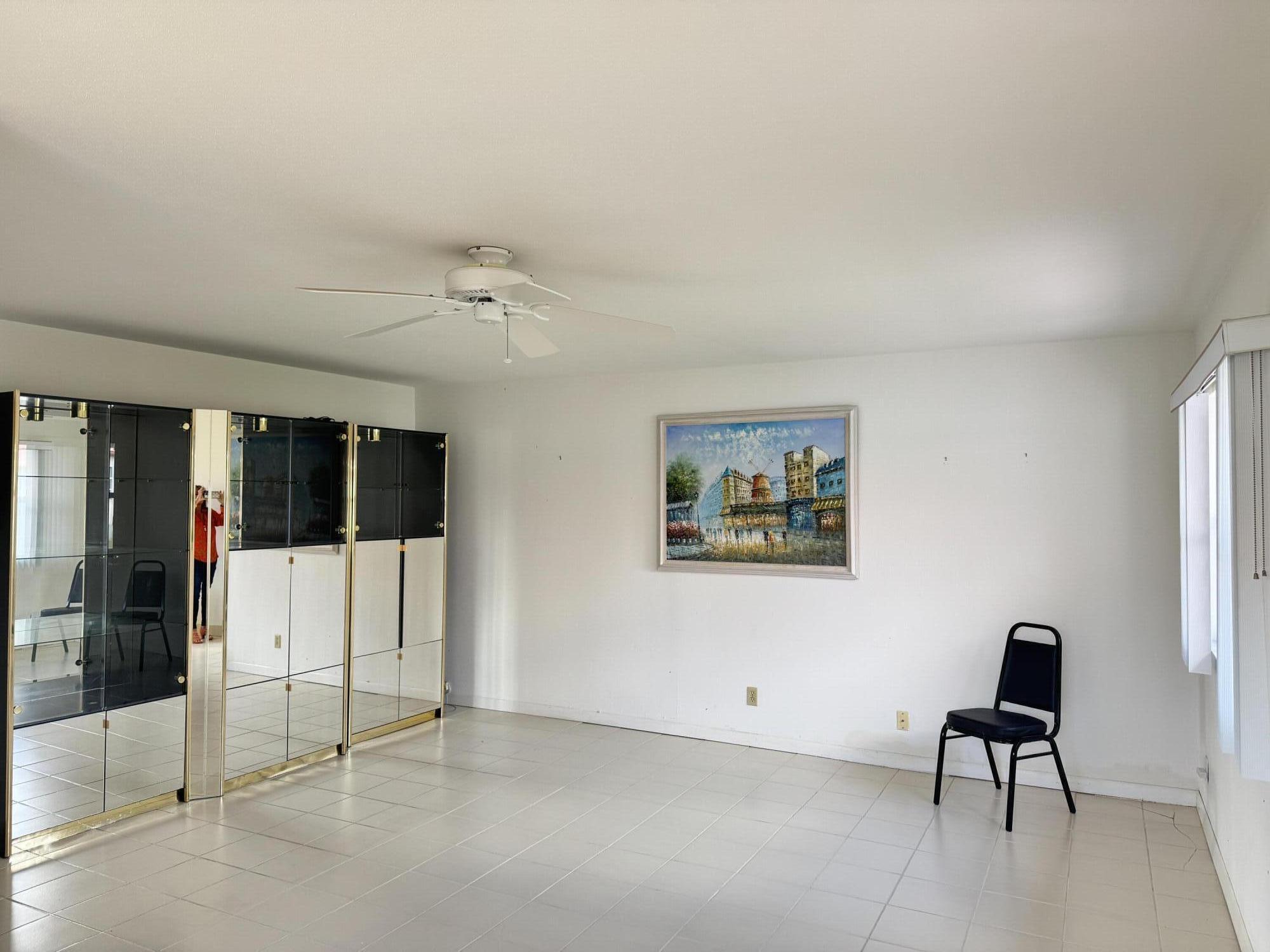 277 Seville L
