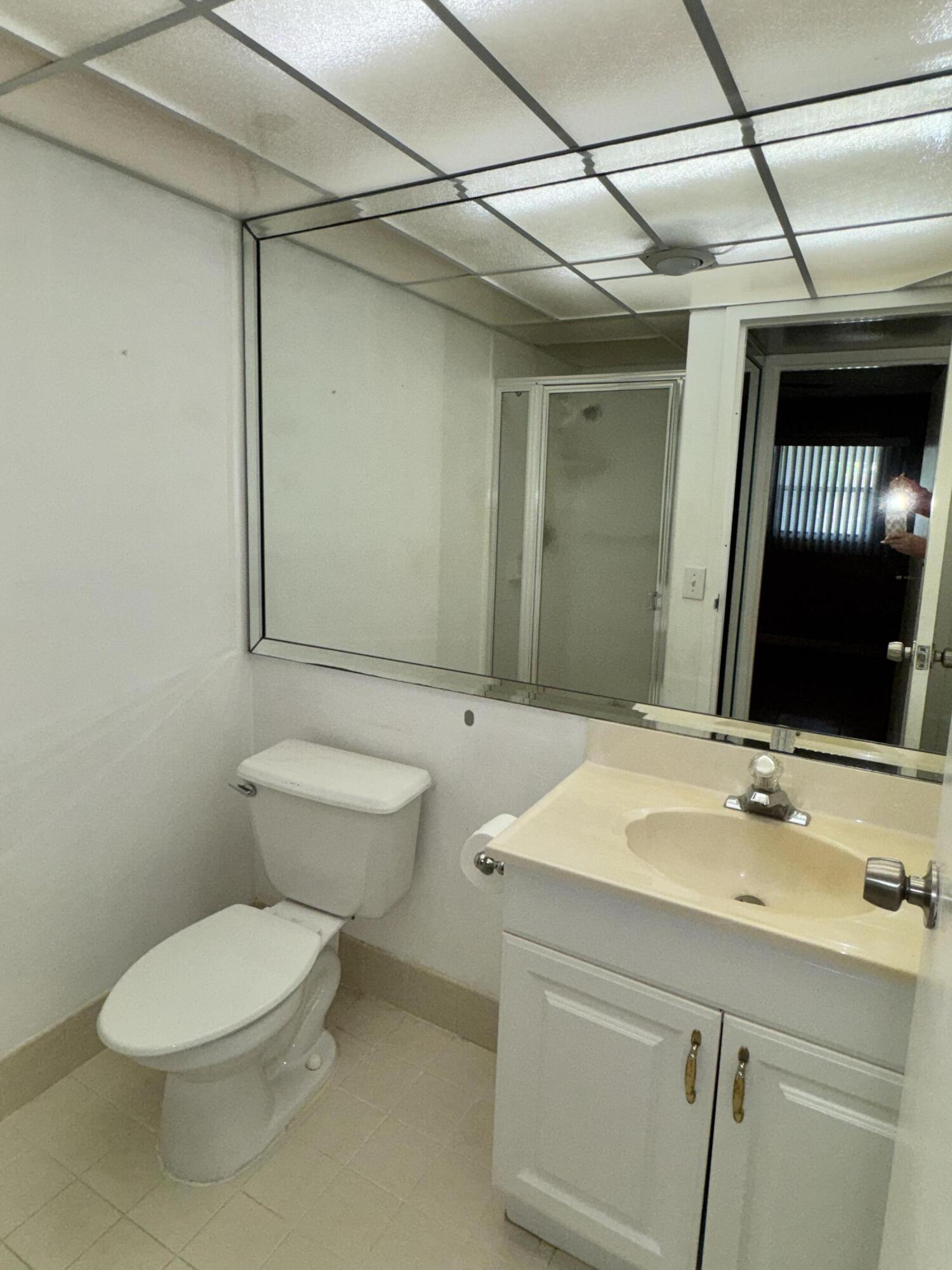 277 Seville L