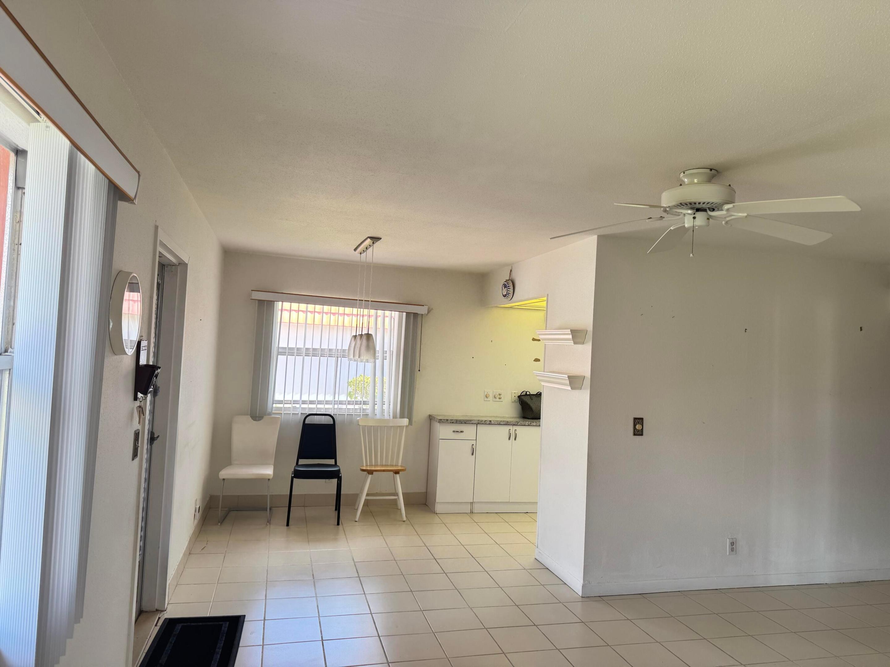 277 Seville L