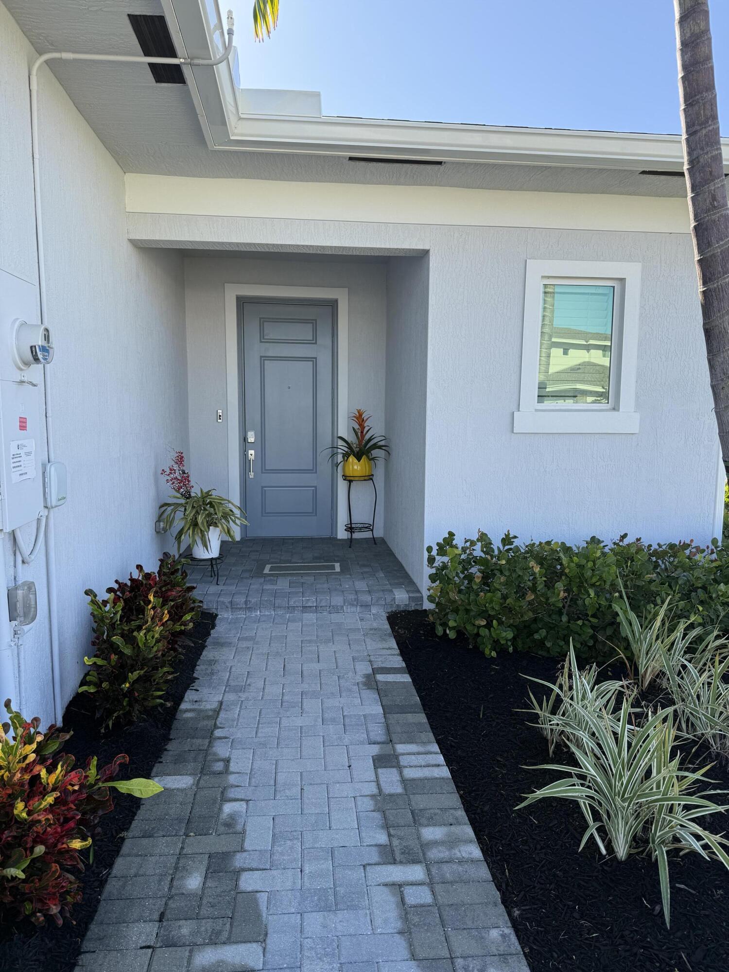5758 Graceful Way