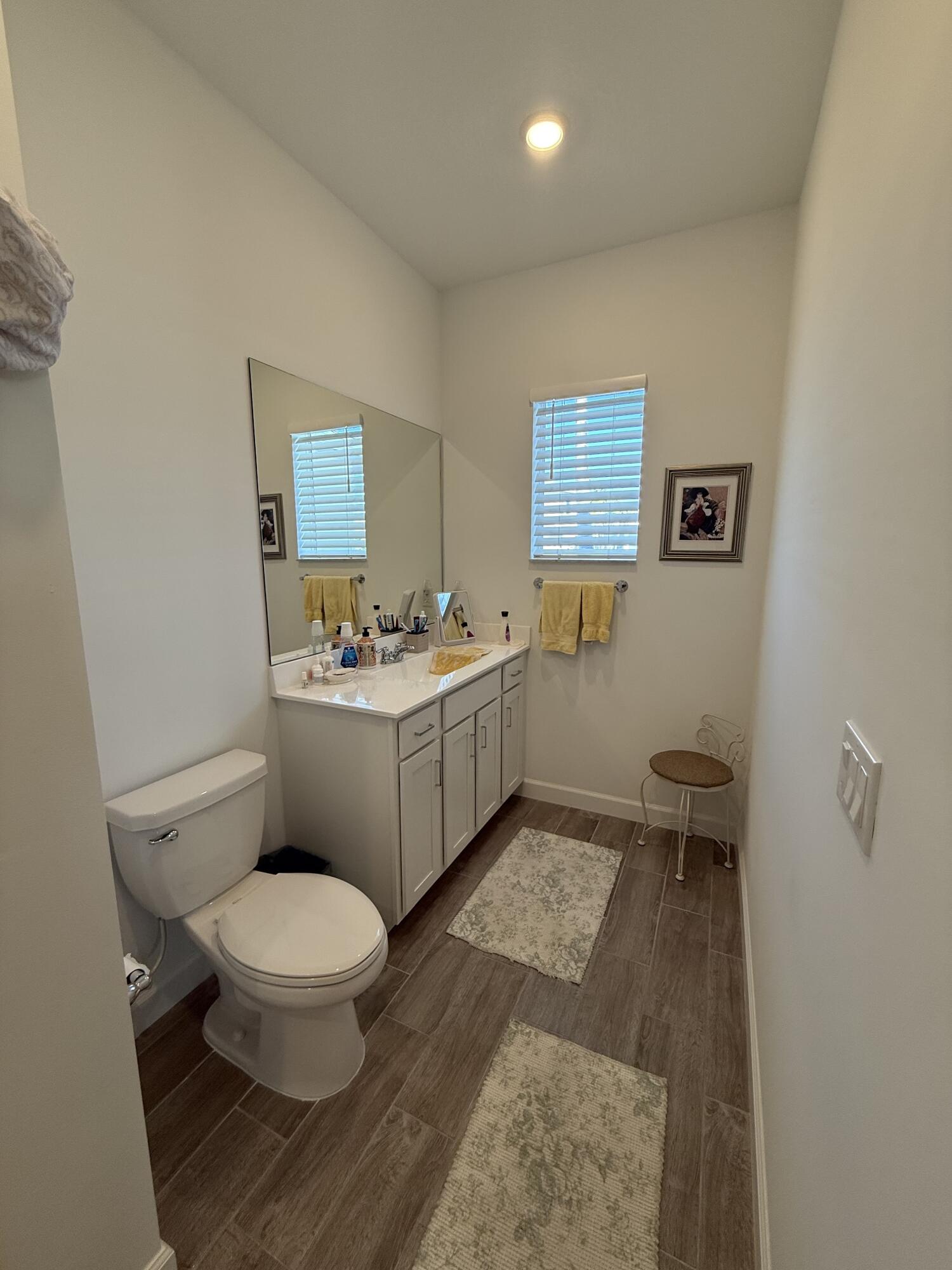 5758 Graceful Way