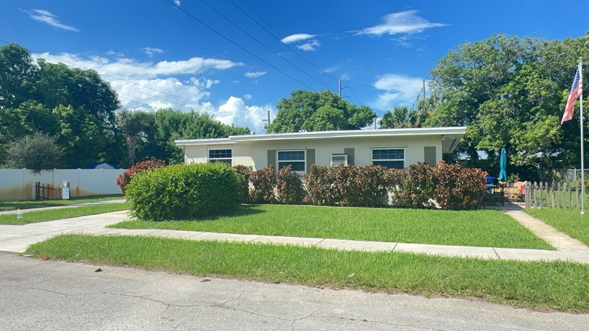 182 W 34th Street 1