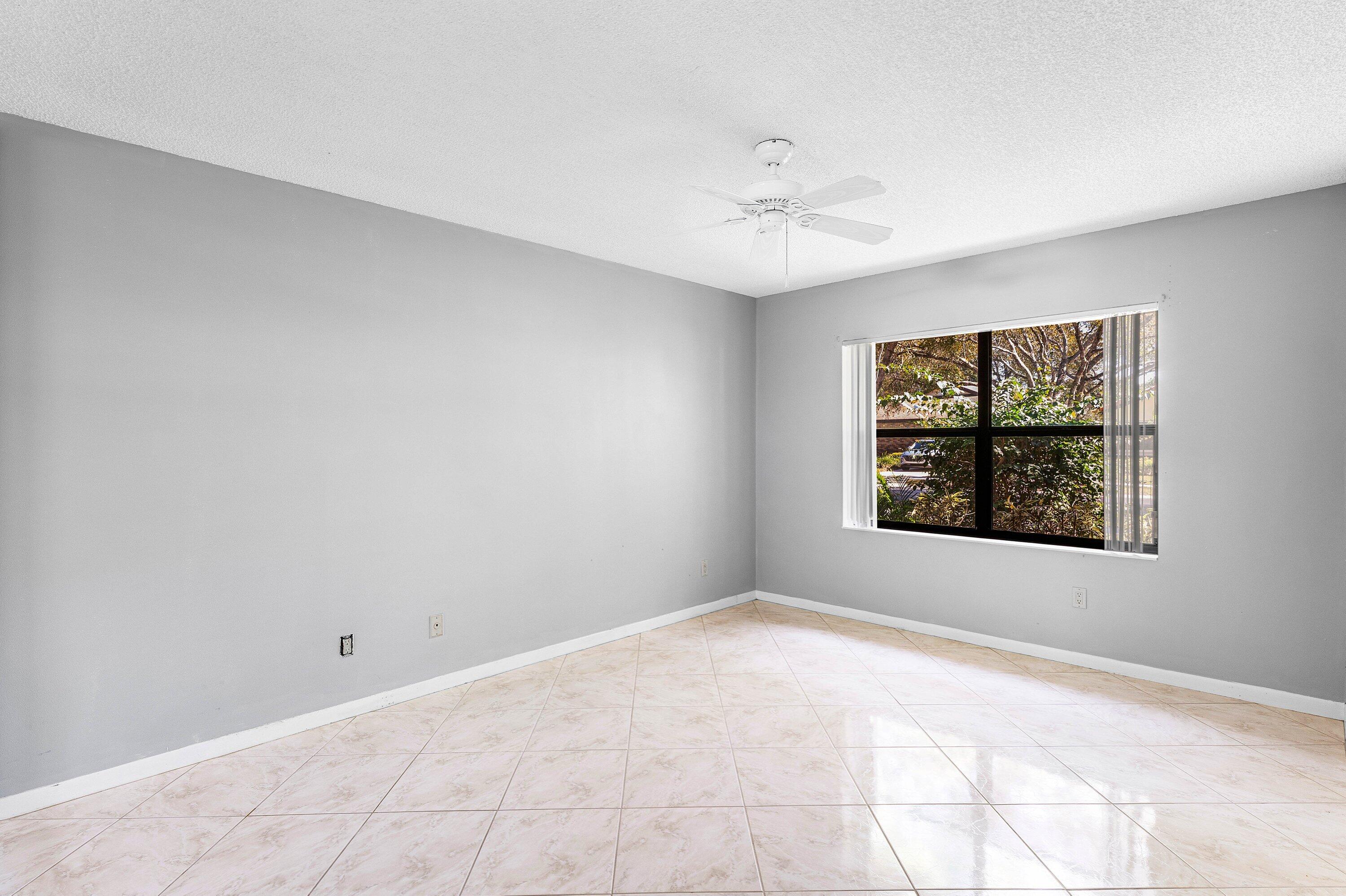 4799 Boxwood Circle