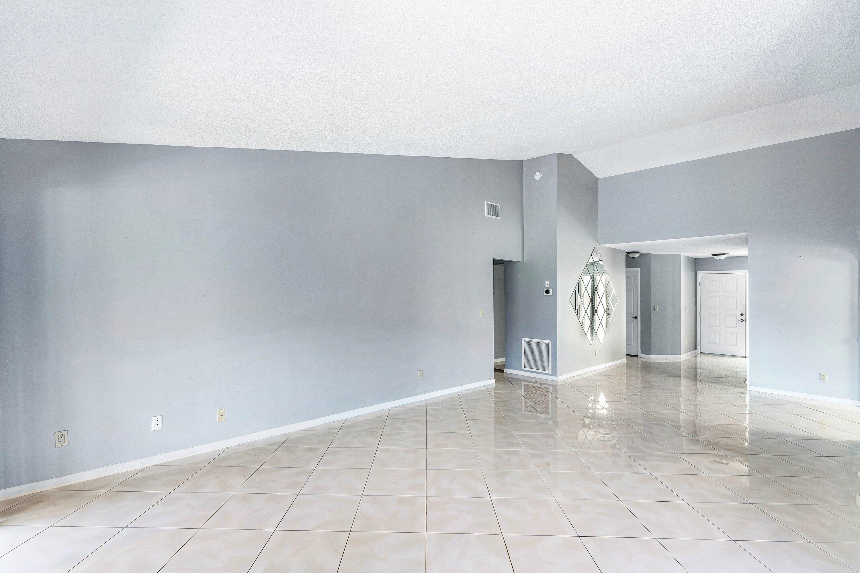 4799 Boxwood Circle