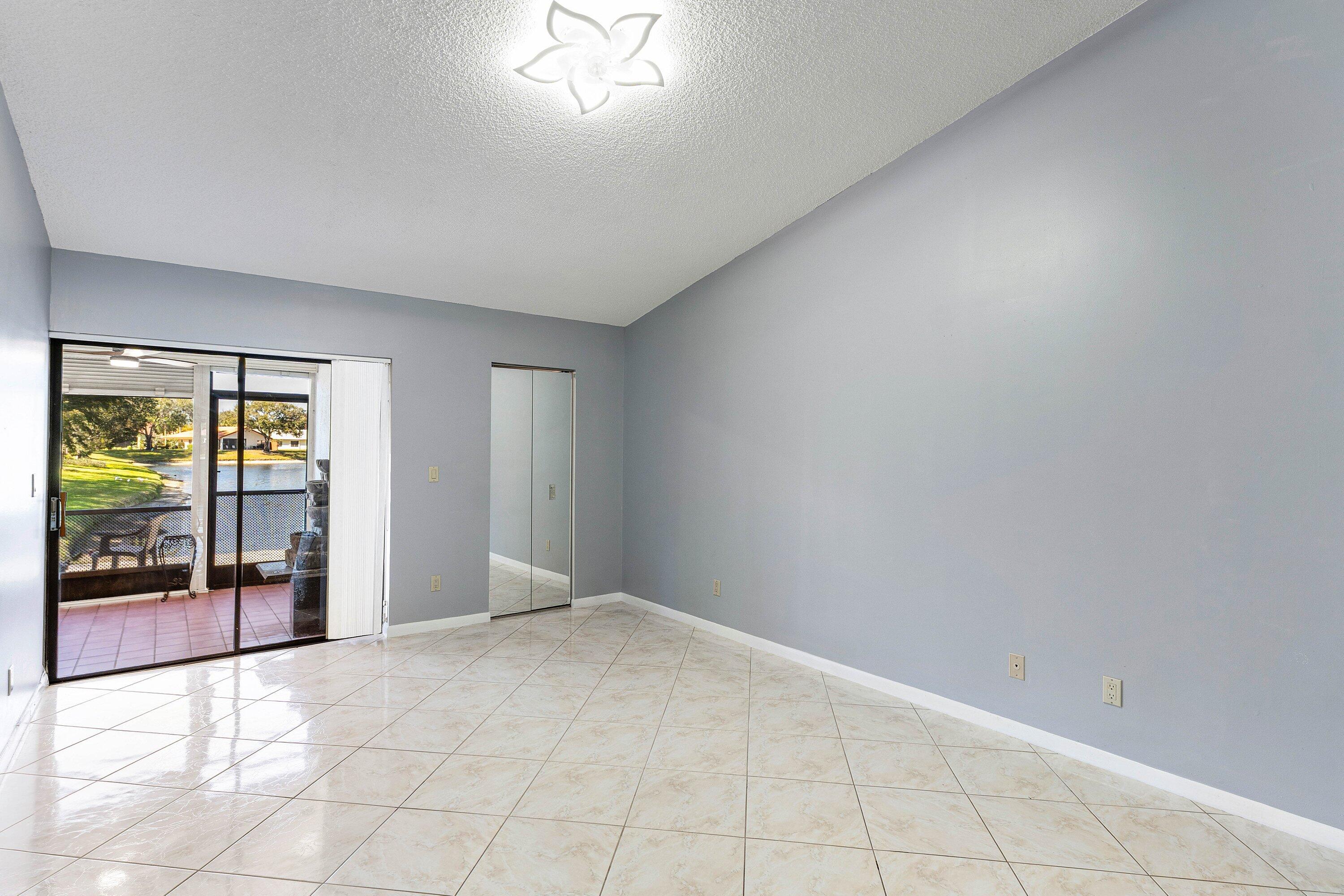 4799 Boxwood Circle