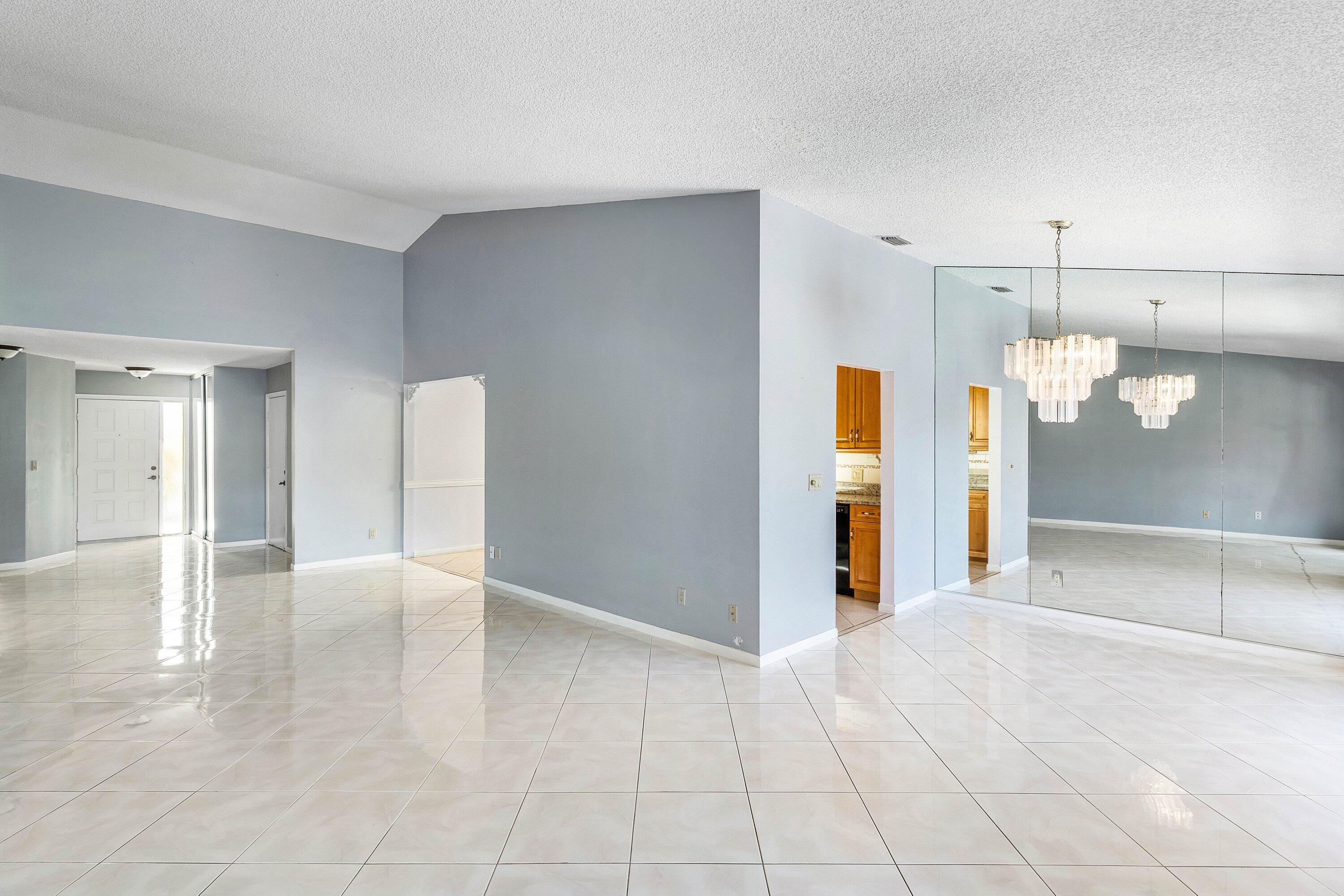 4799 Boxwood Circle