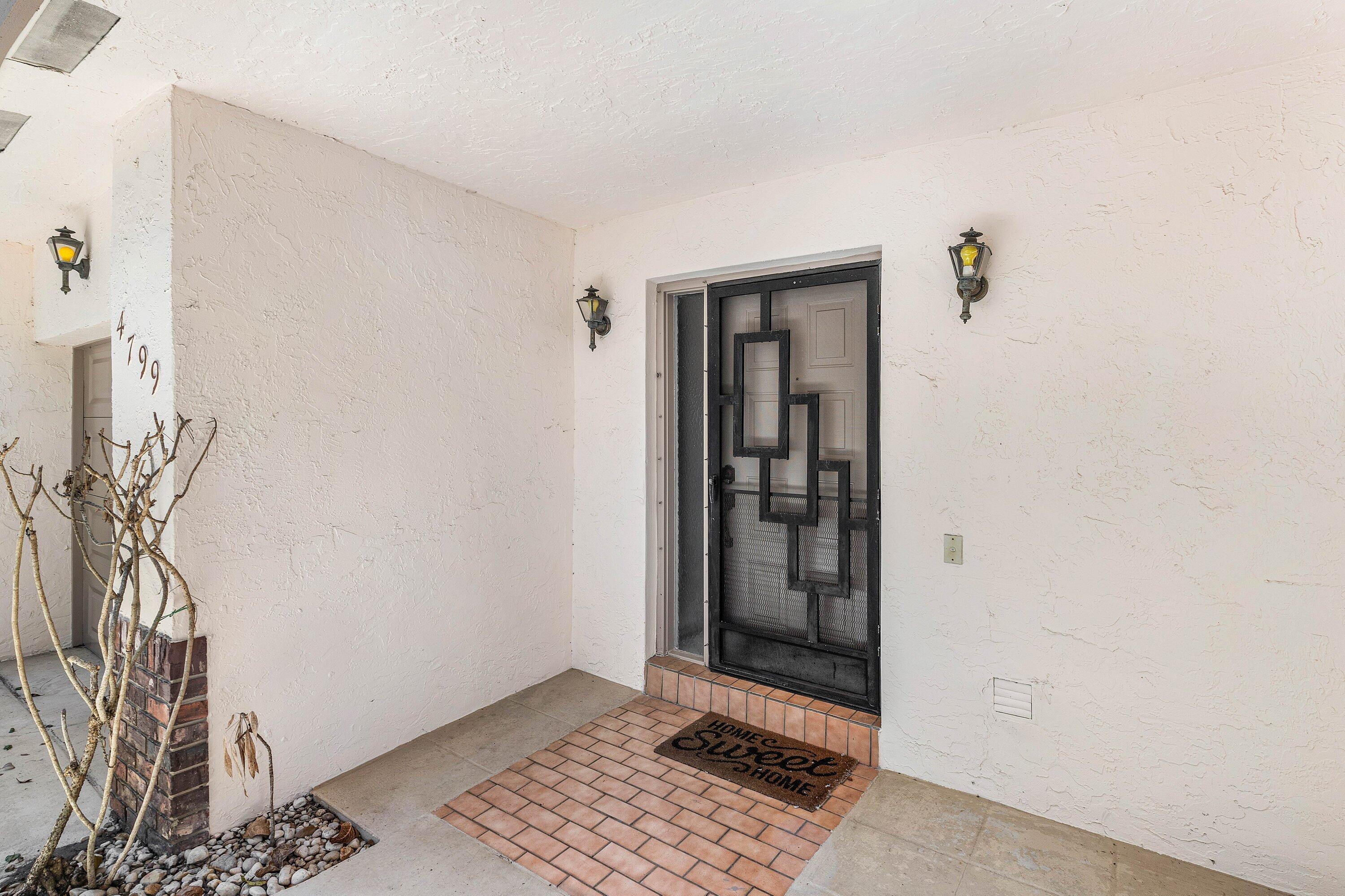 4799 Boxwood Circle