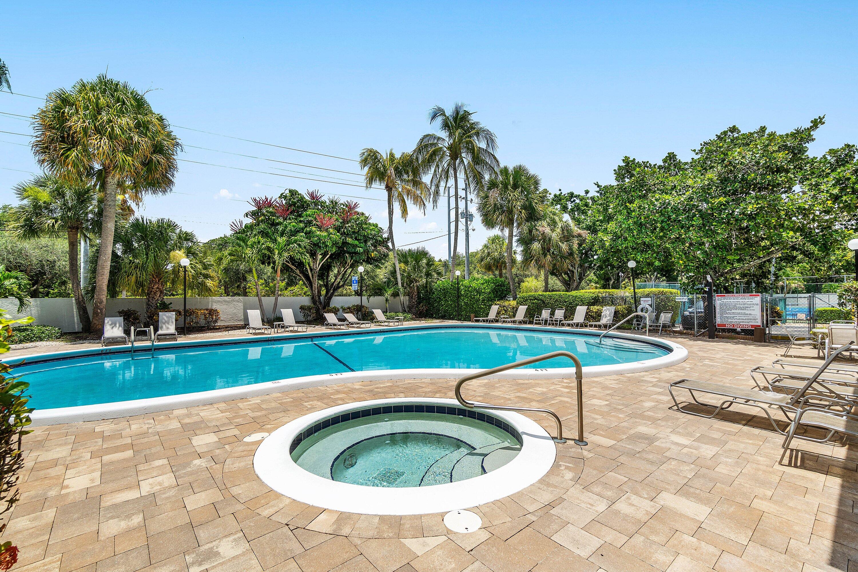 4799 Boxwood Circle