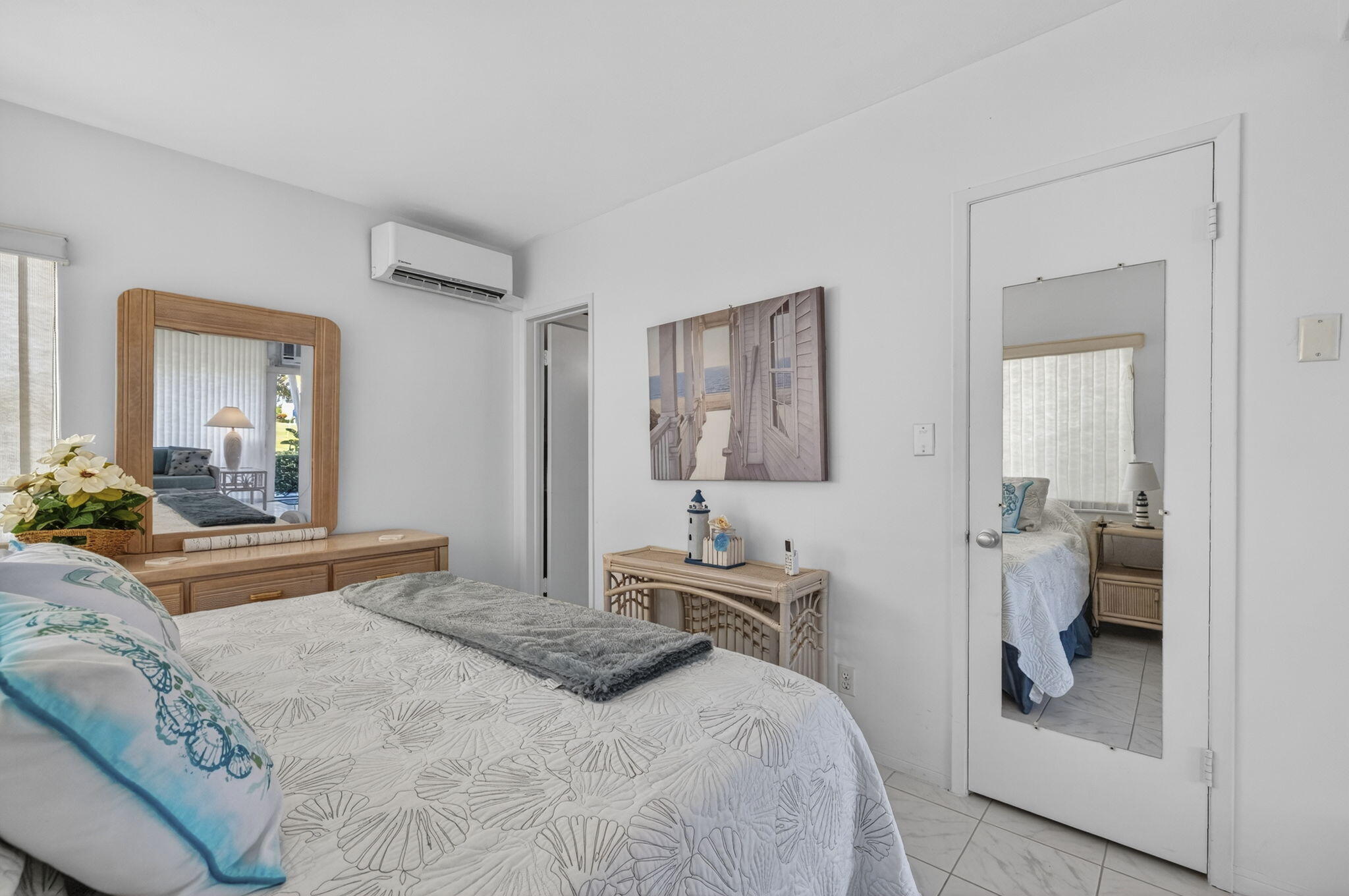 1221 Hillsboro Mile 23a