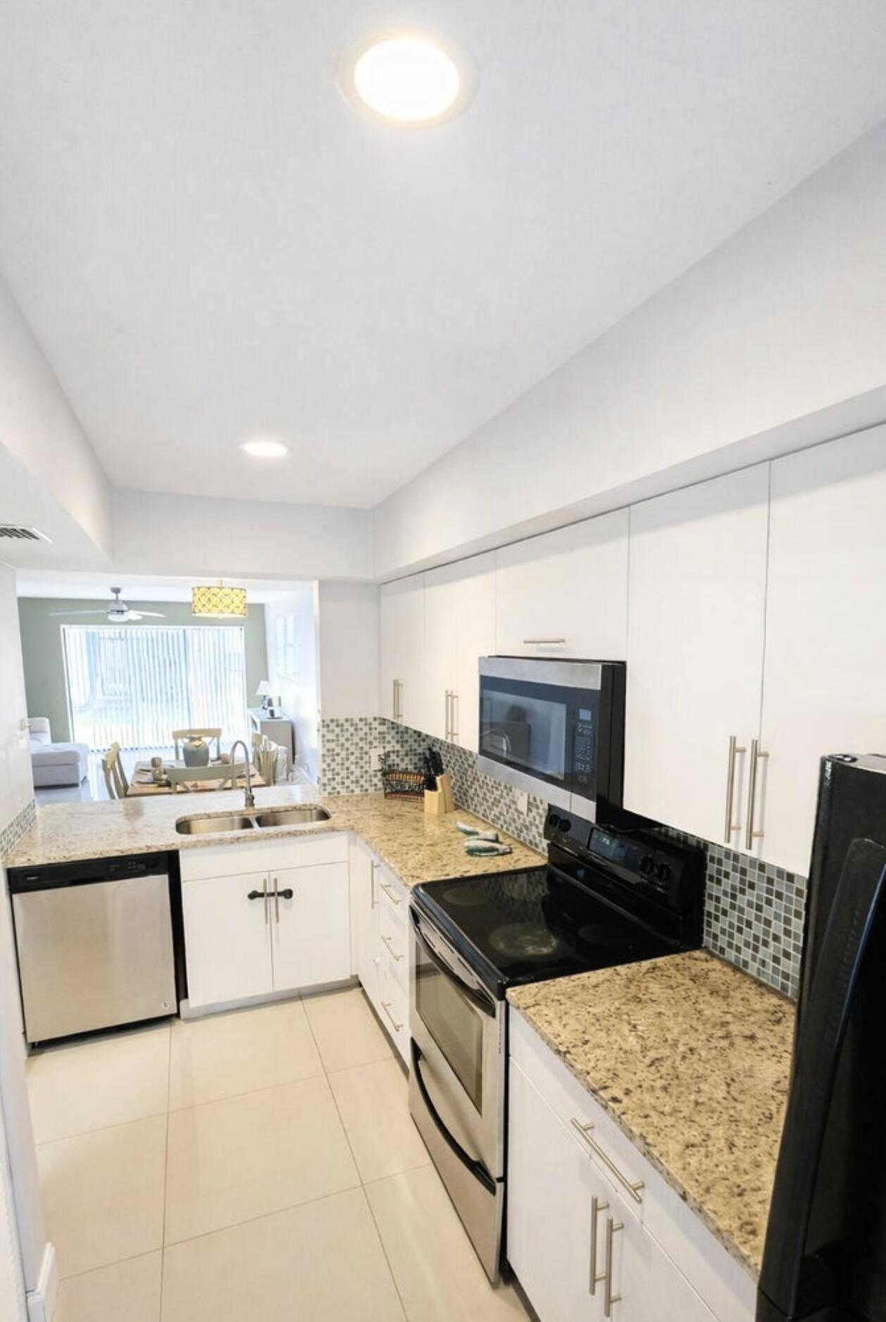 11596 NW 45th Street 4