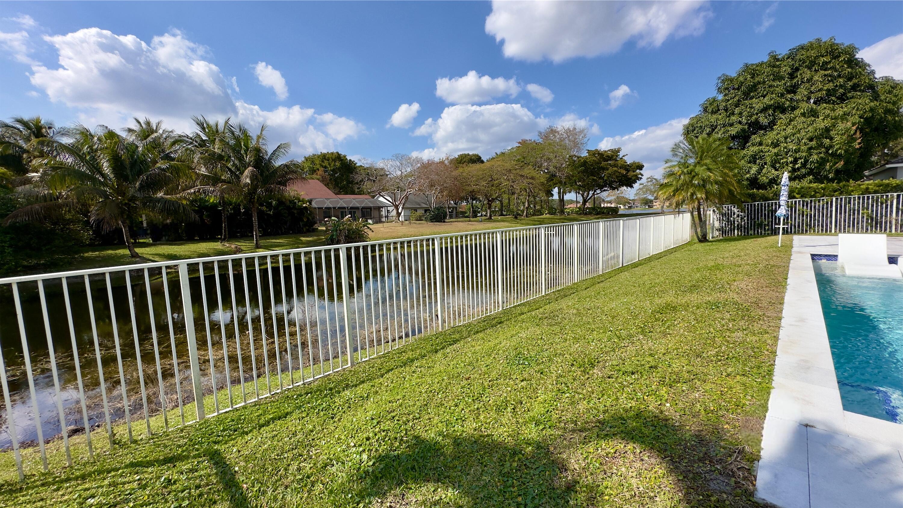 5175 NW 50th Terrace
