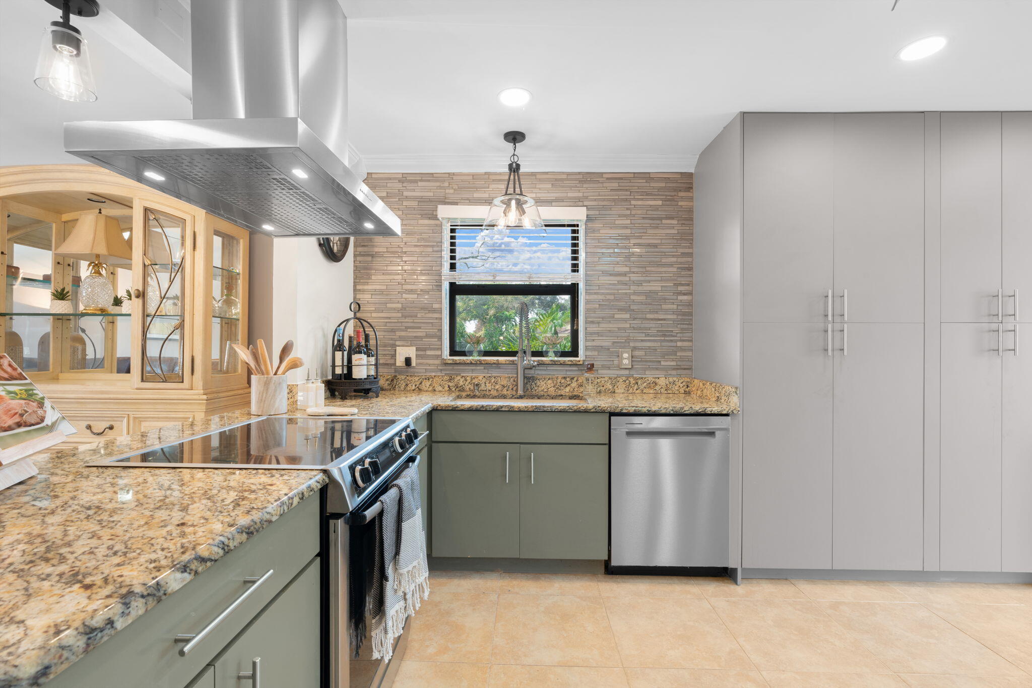 2046 Deer Creek Woodlands Place