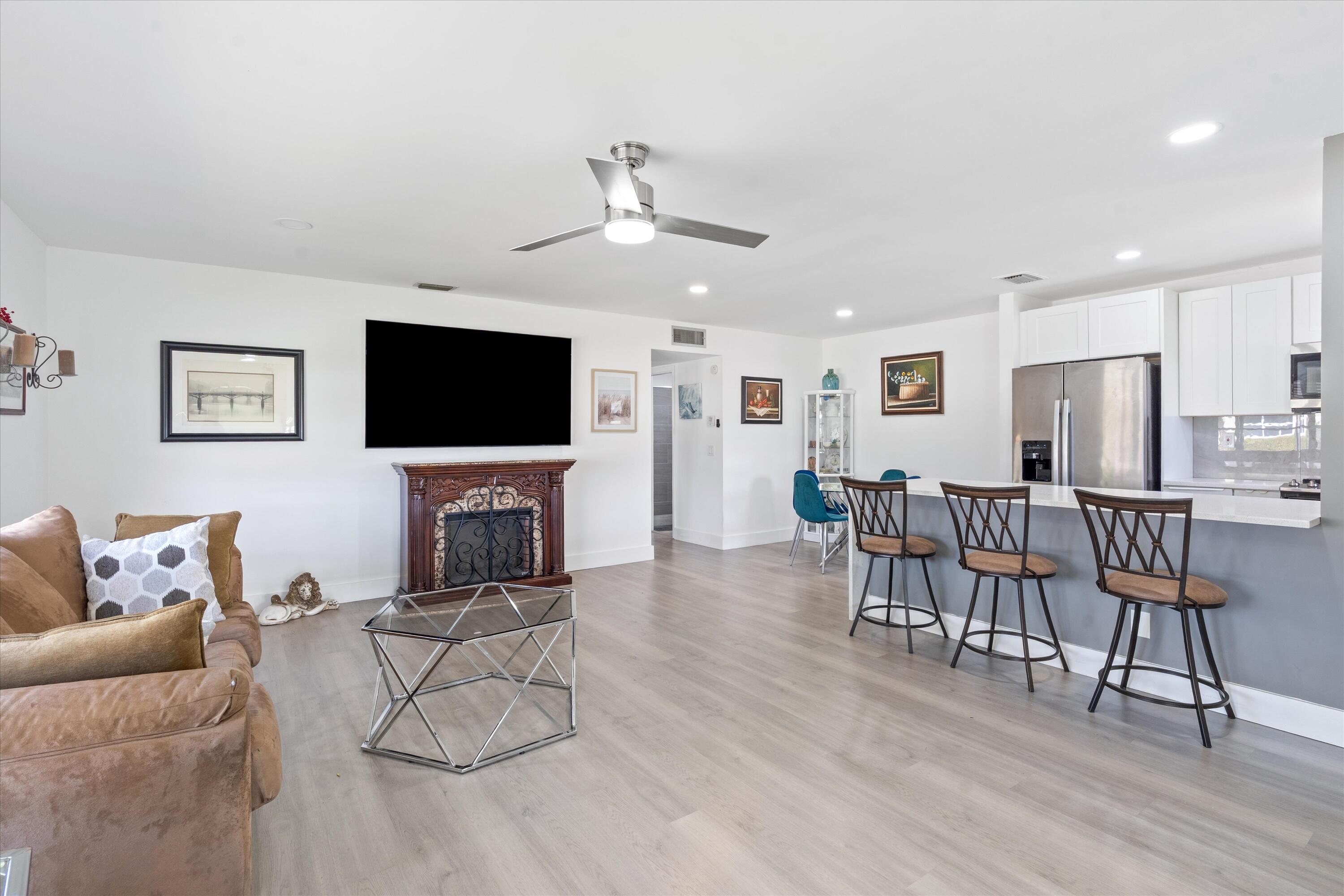 1022 Circle Drive A