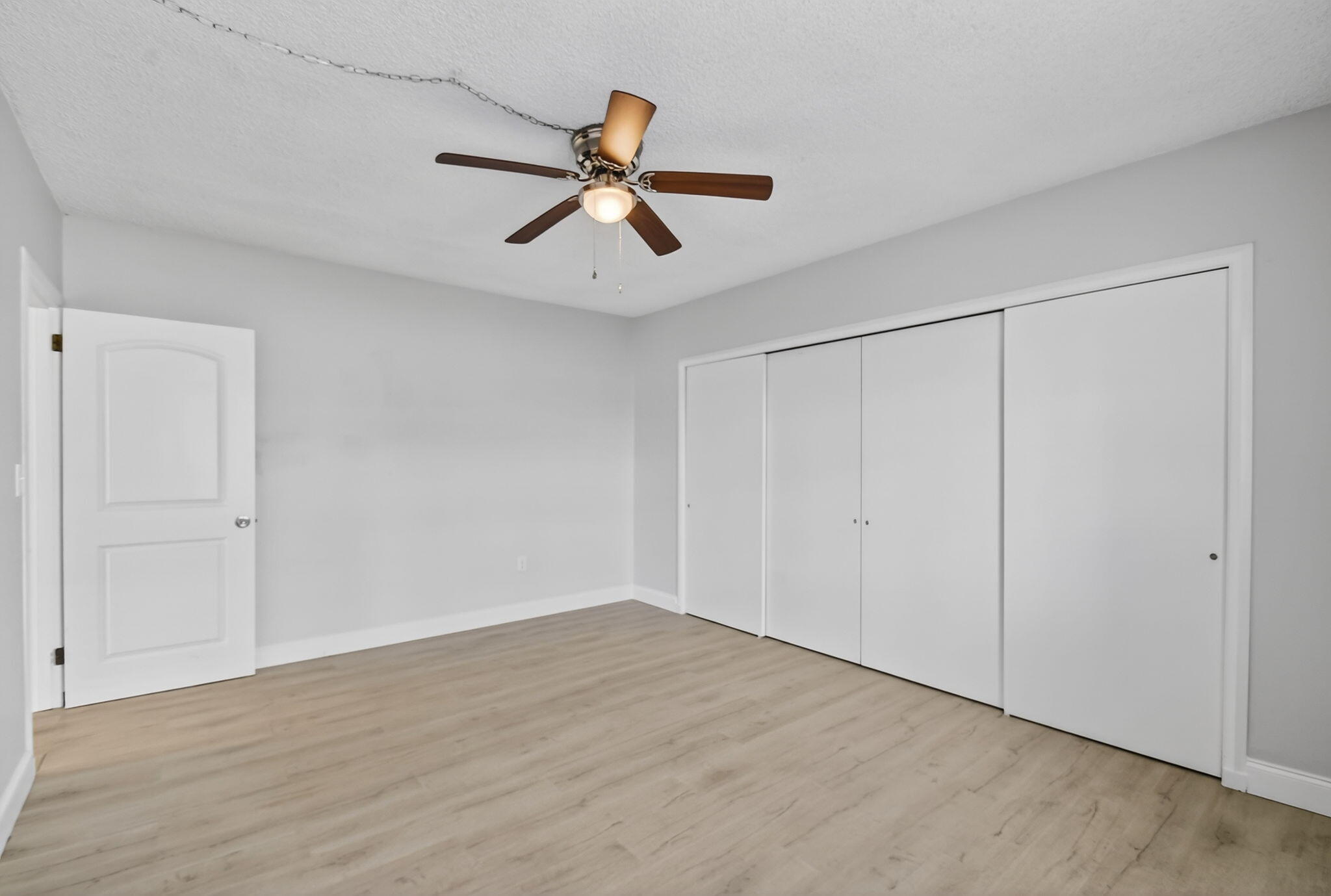 15 S Golfview Road 201