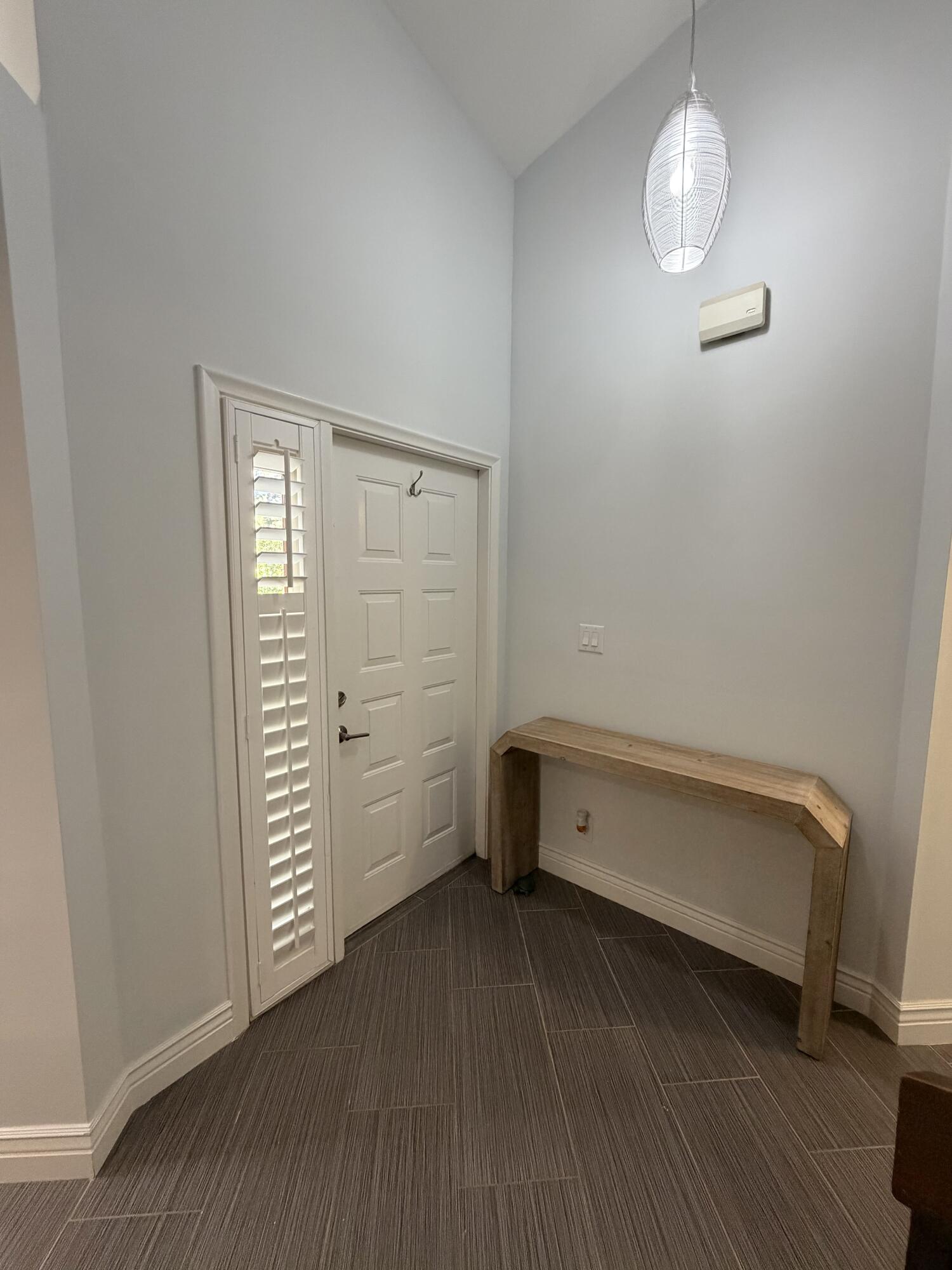 1400 NW 9th Avenue D-28