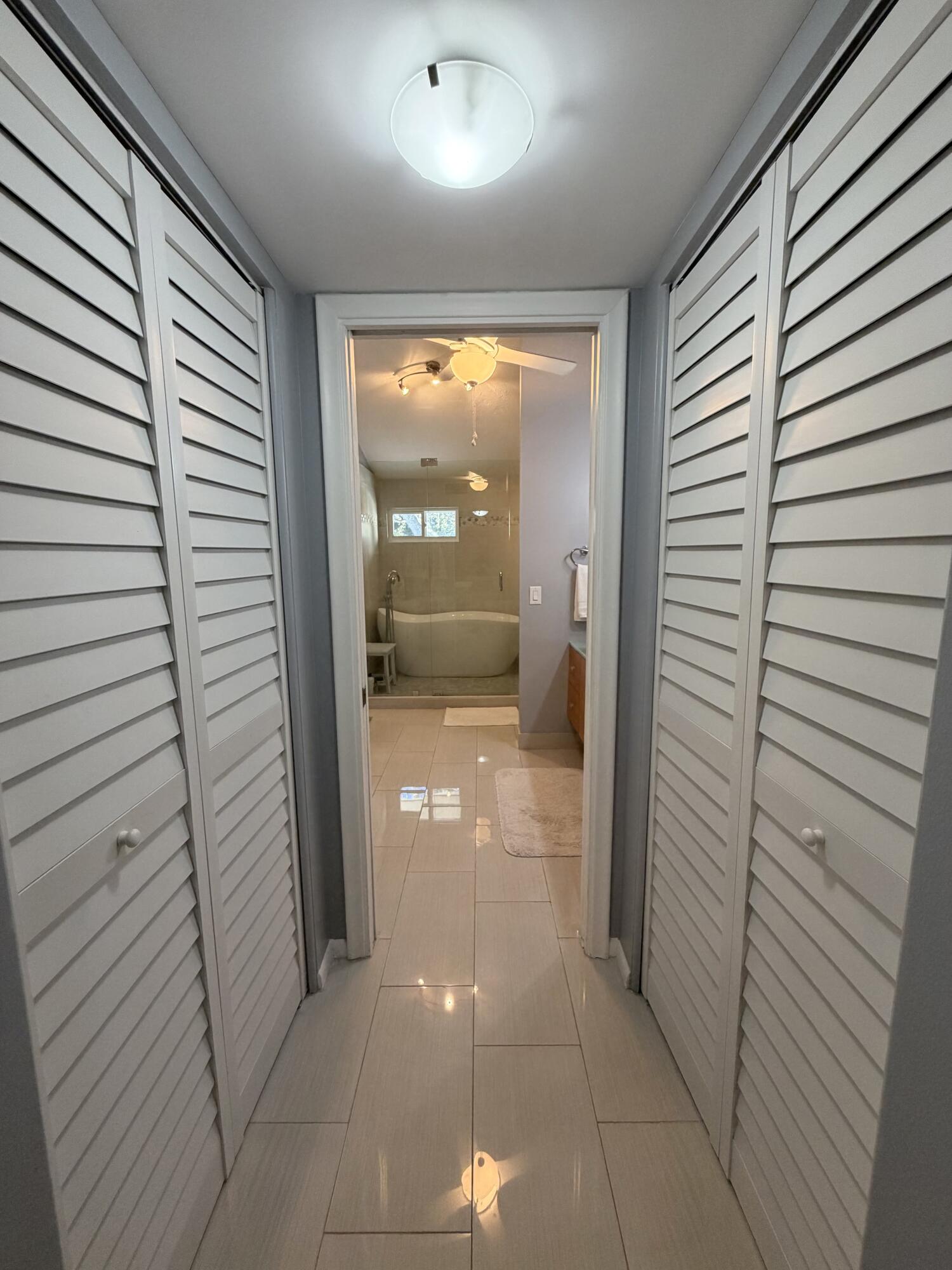 1400 NW 9th Avenue D-28