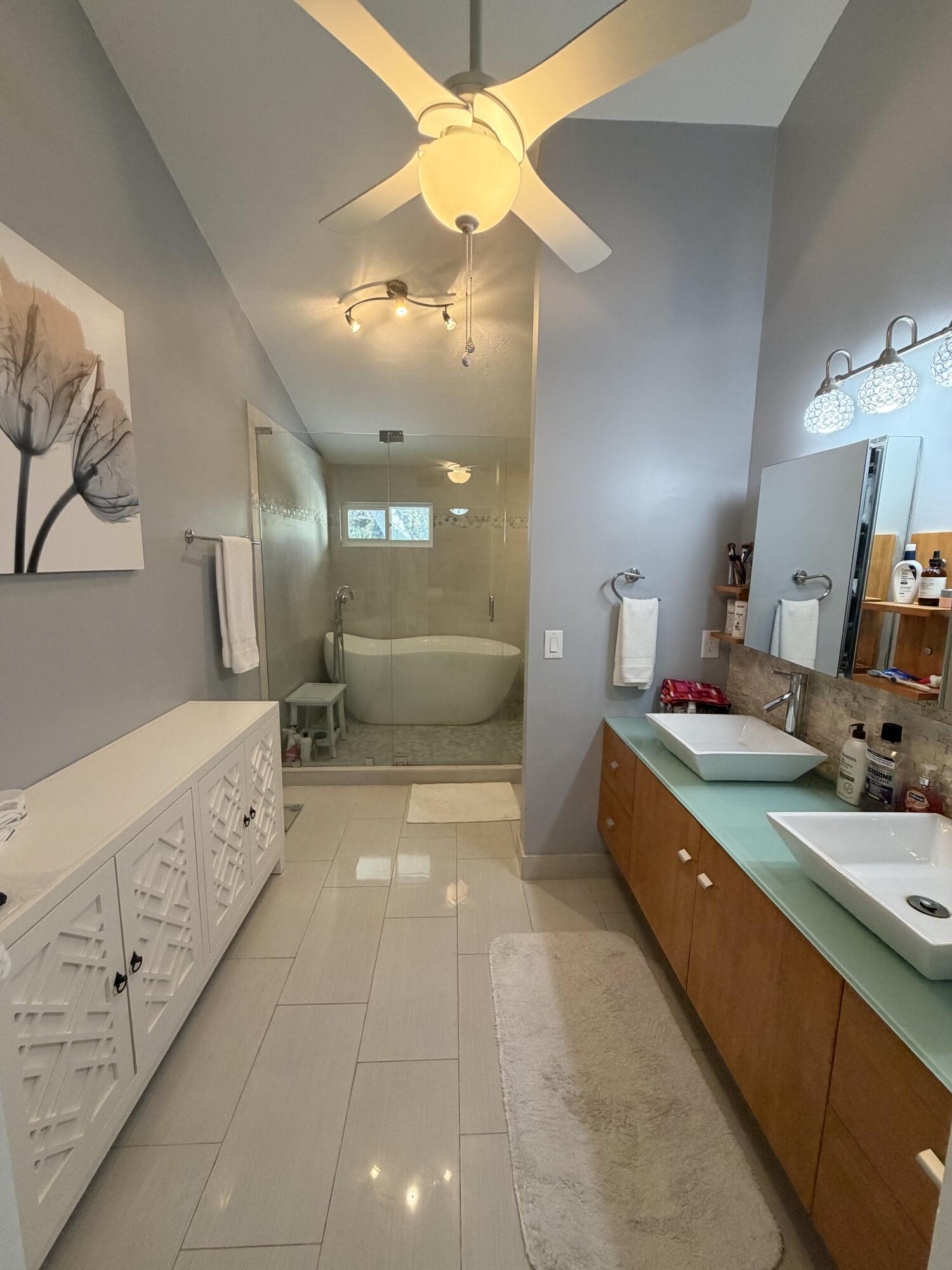 1400 NW 9th Avenue D-28