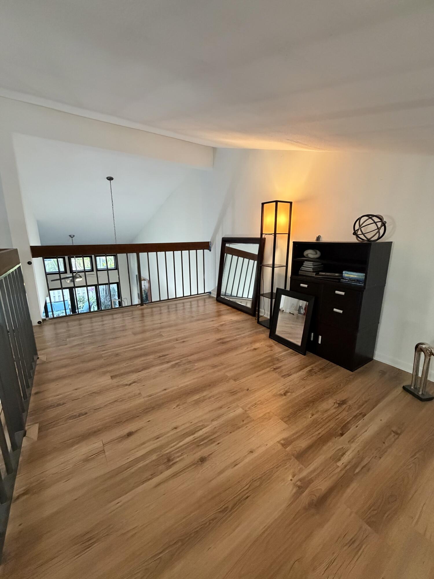 1400 NW 9th Avenue D-28