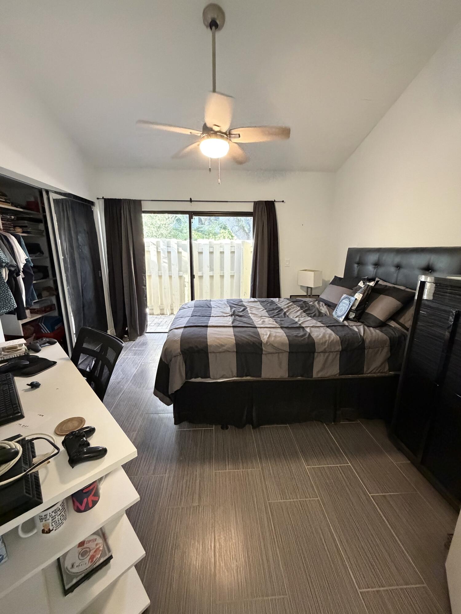 1400 NW 9th Avenue D-28