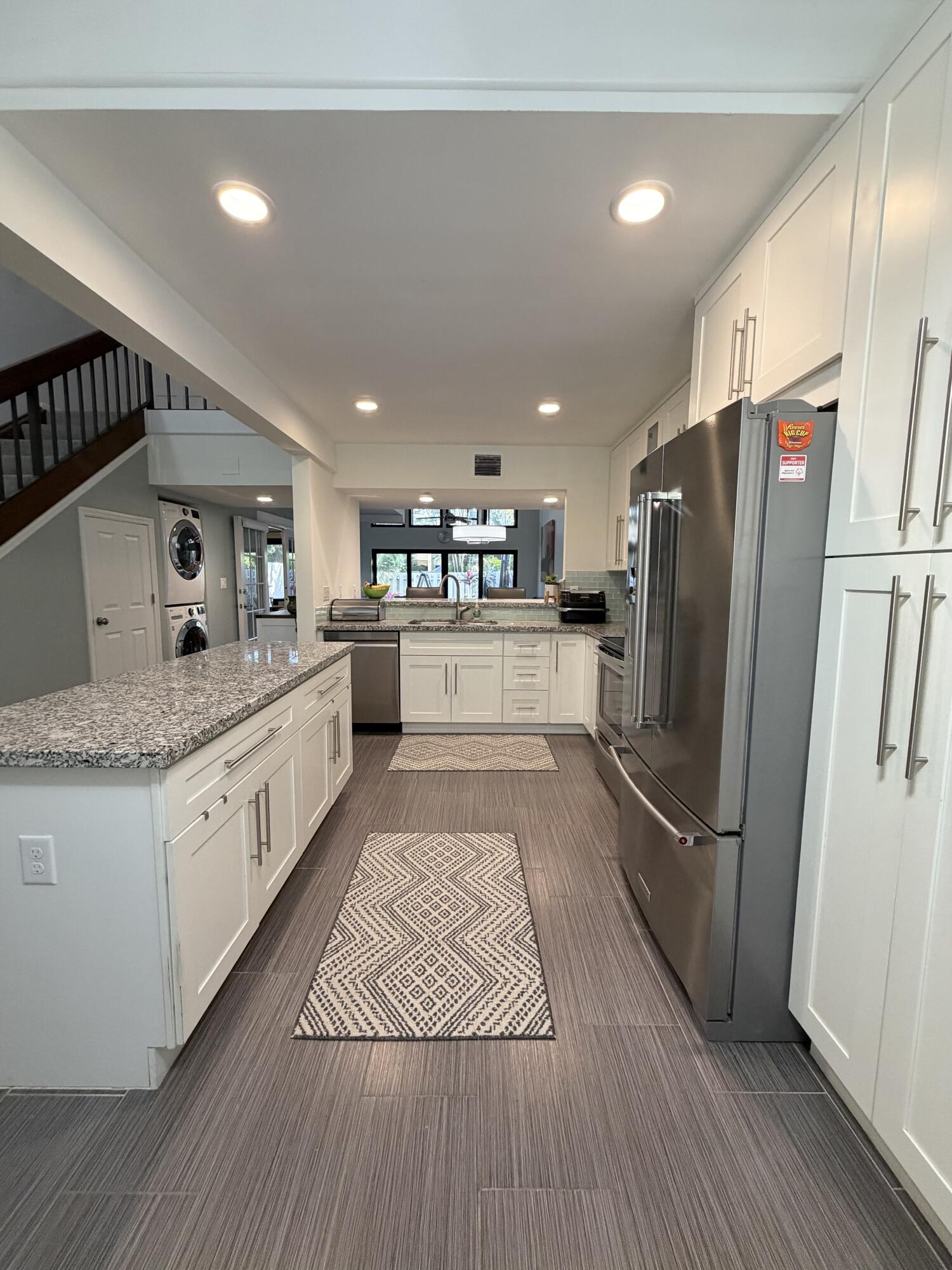 1400 NW 9th Avenue D-28