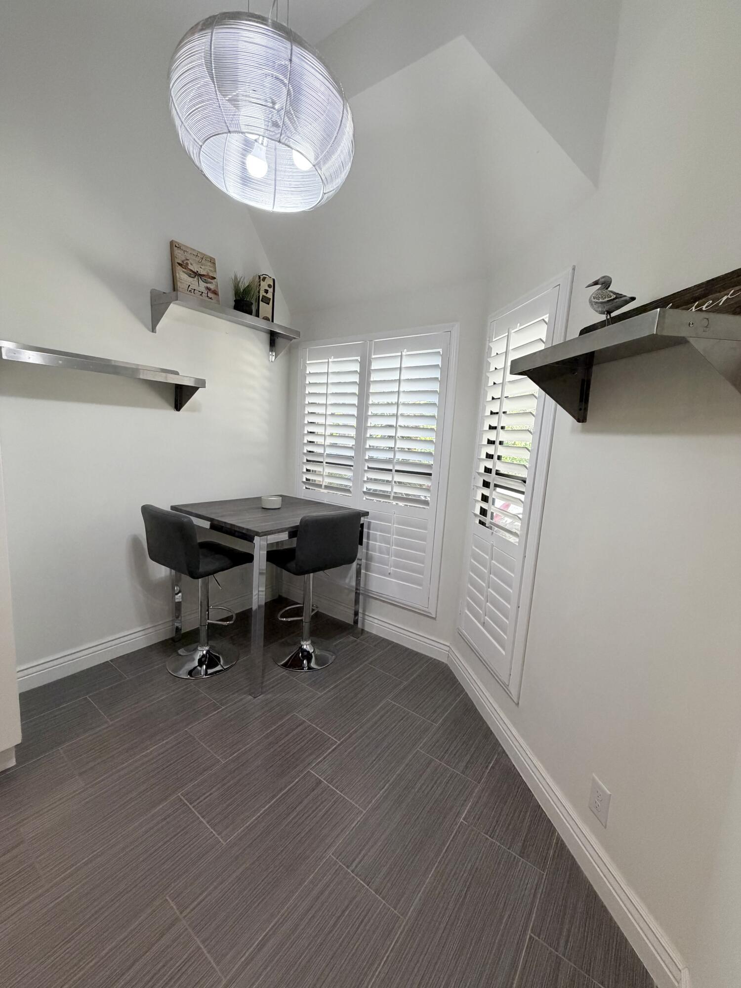 1400 NW 9th Avenue D-28