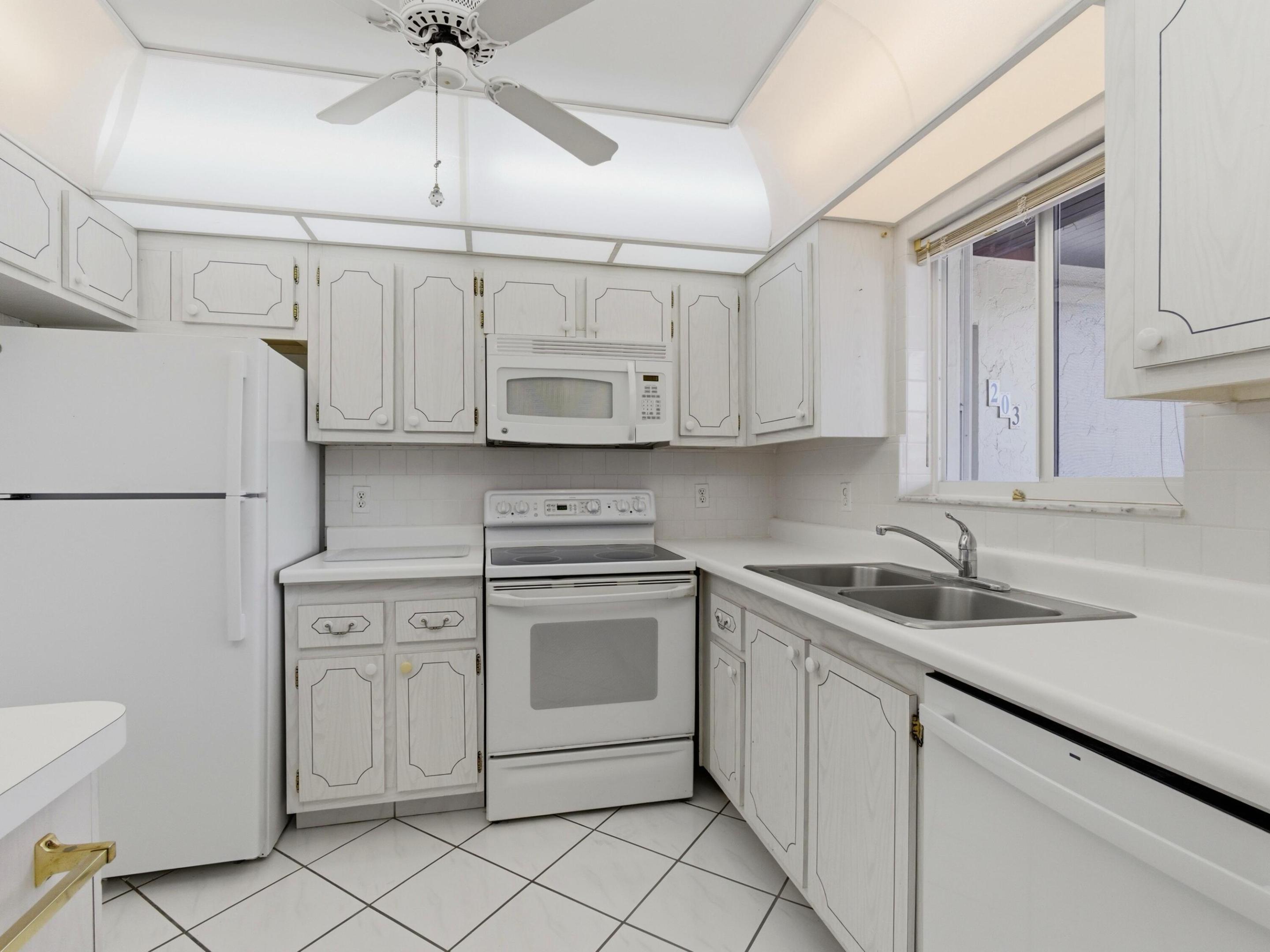 2580 Boundbrook Boulevard 202