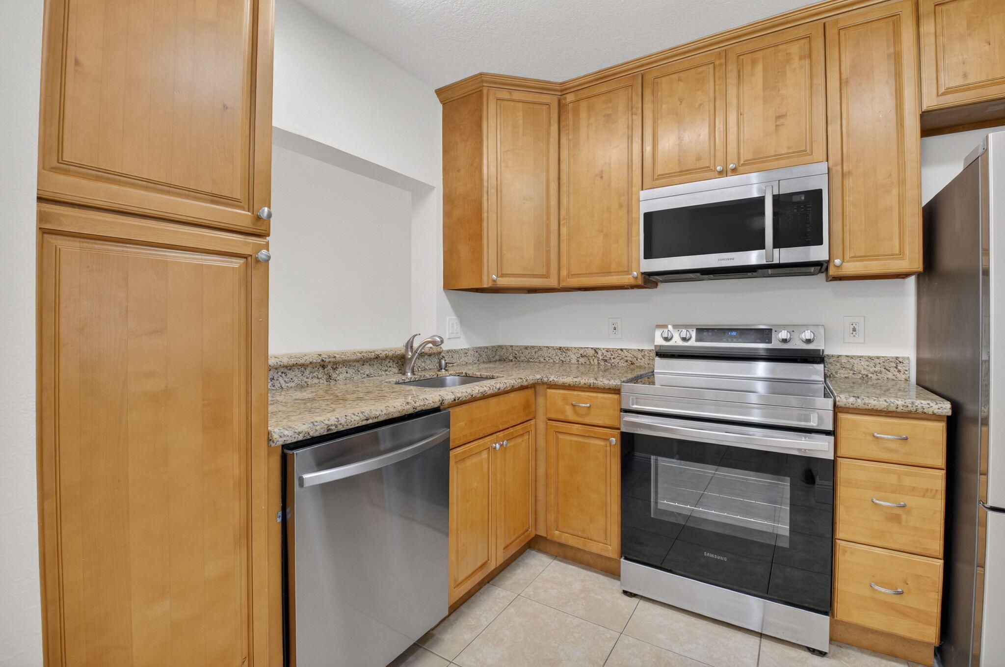 21943 Remsen Terrace 207