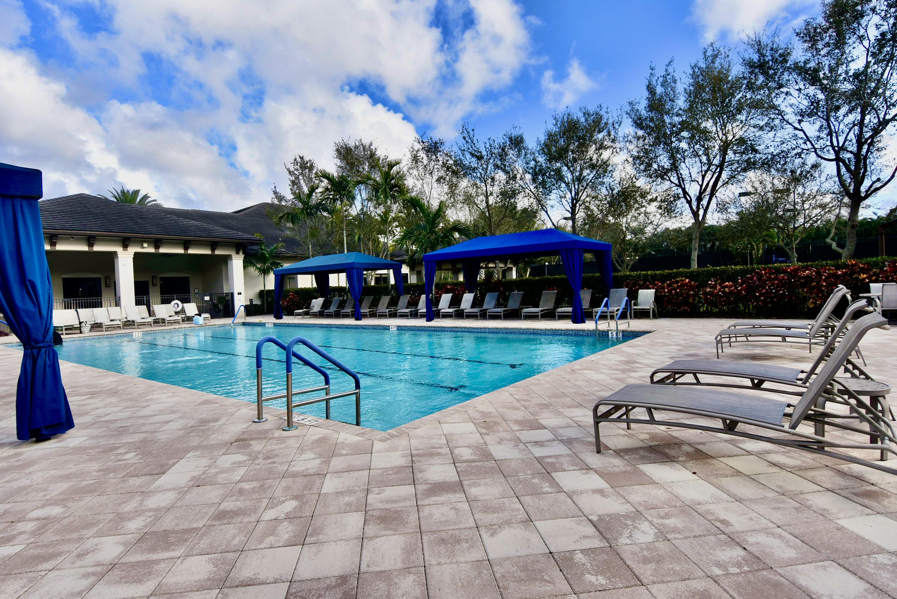 8079 Snowflake Obsidian Trail