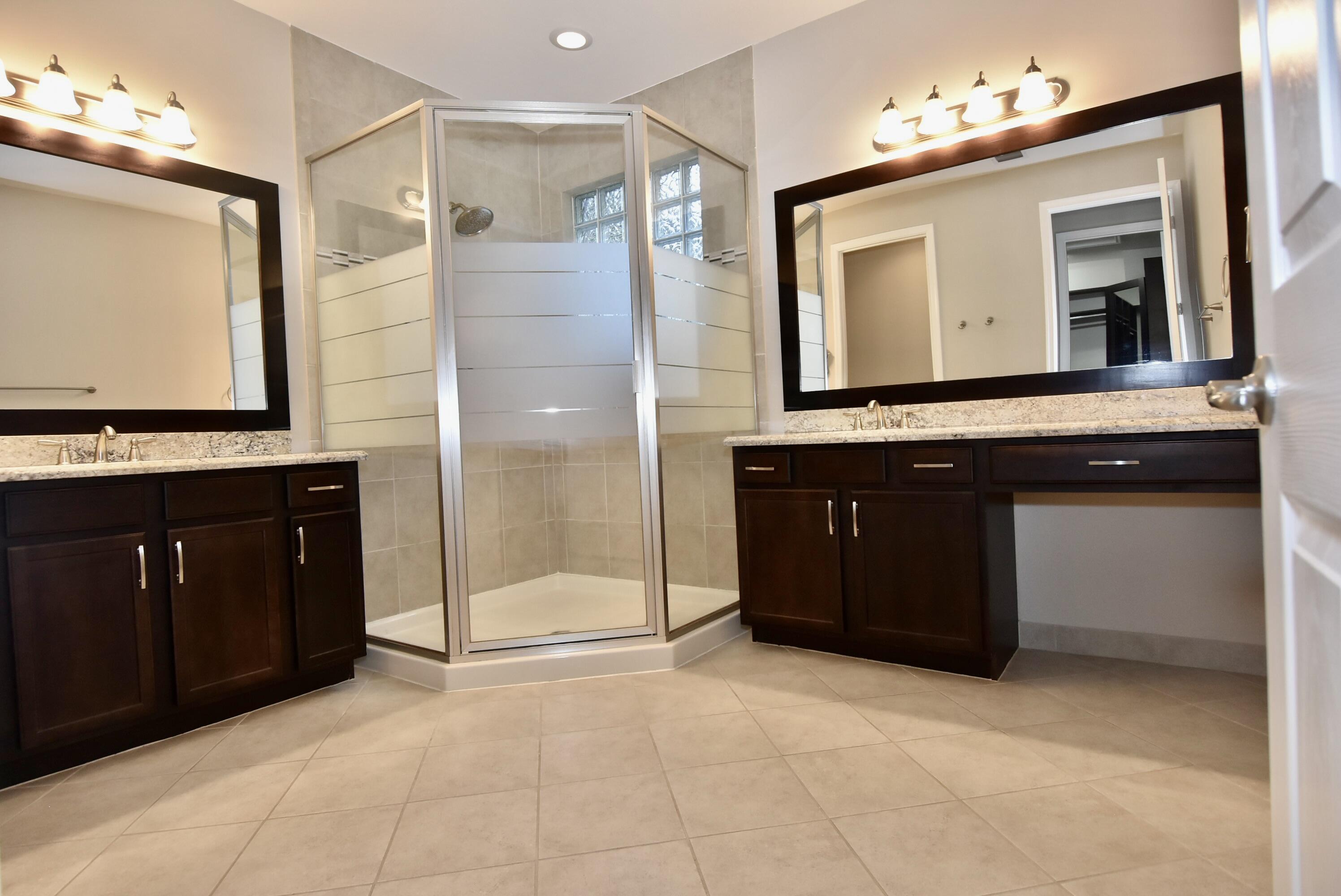 8079 Snowflake Obsidian Trail